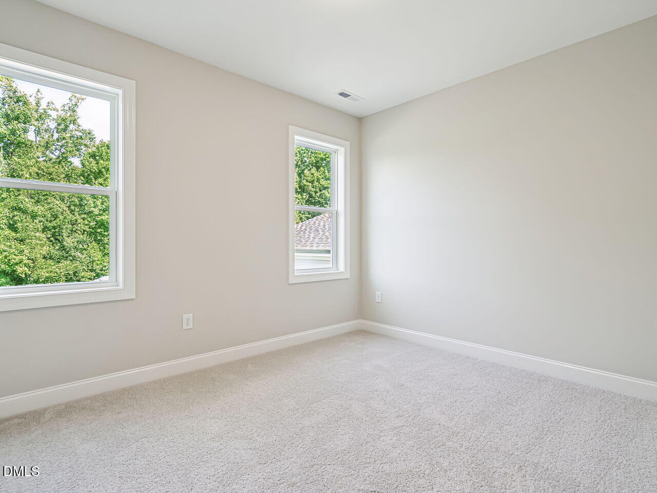 main property photo 90