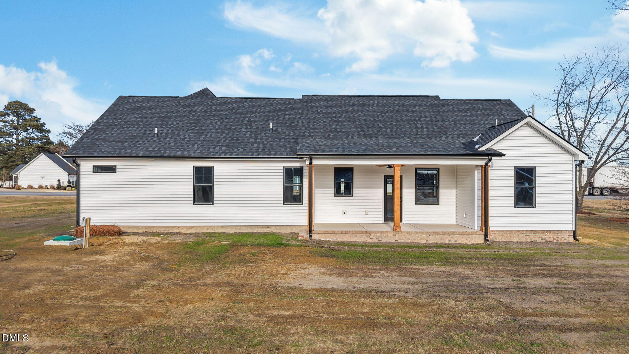 main property photo 37