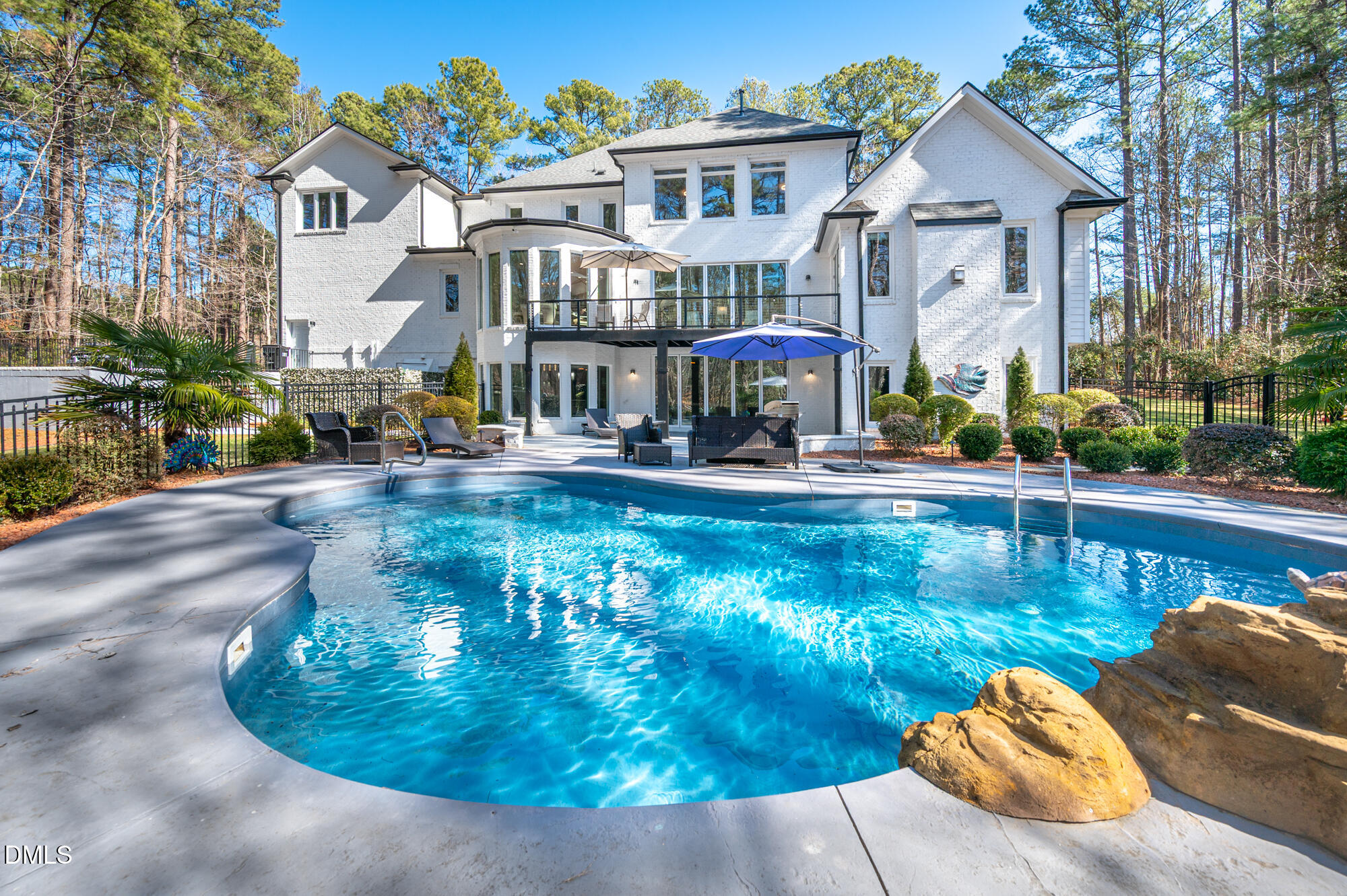 main property photo 38