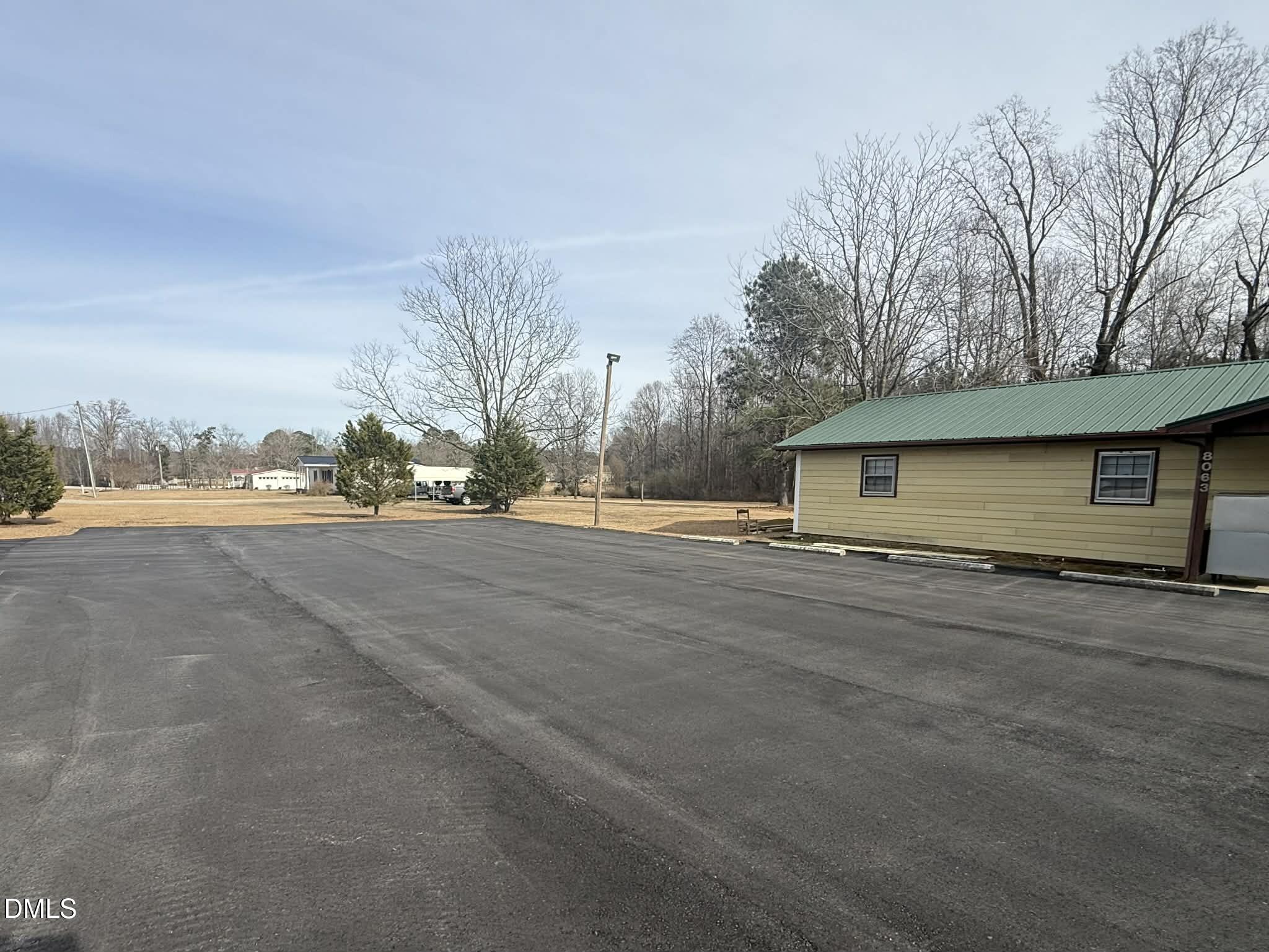 main property photo 13