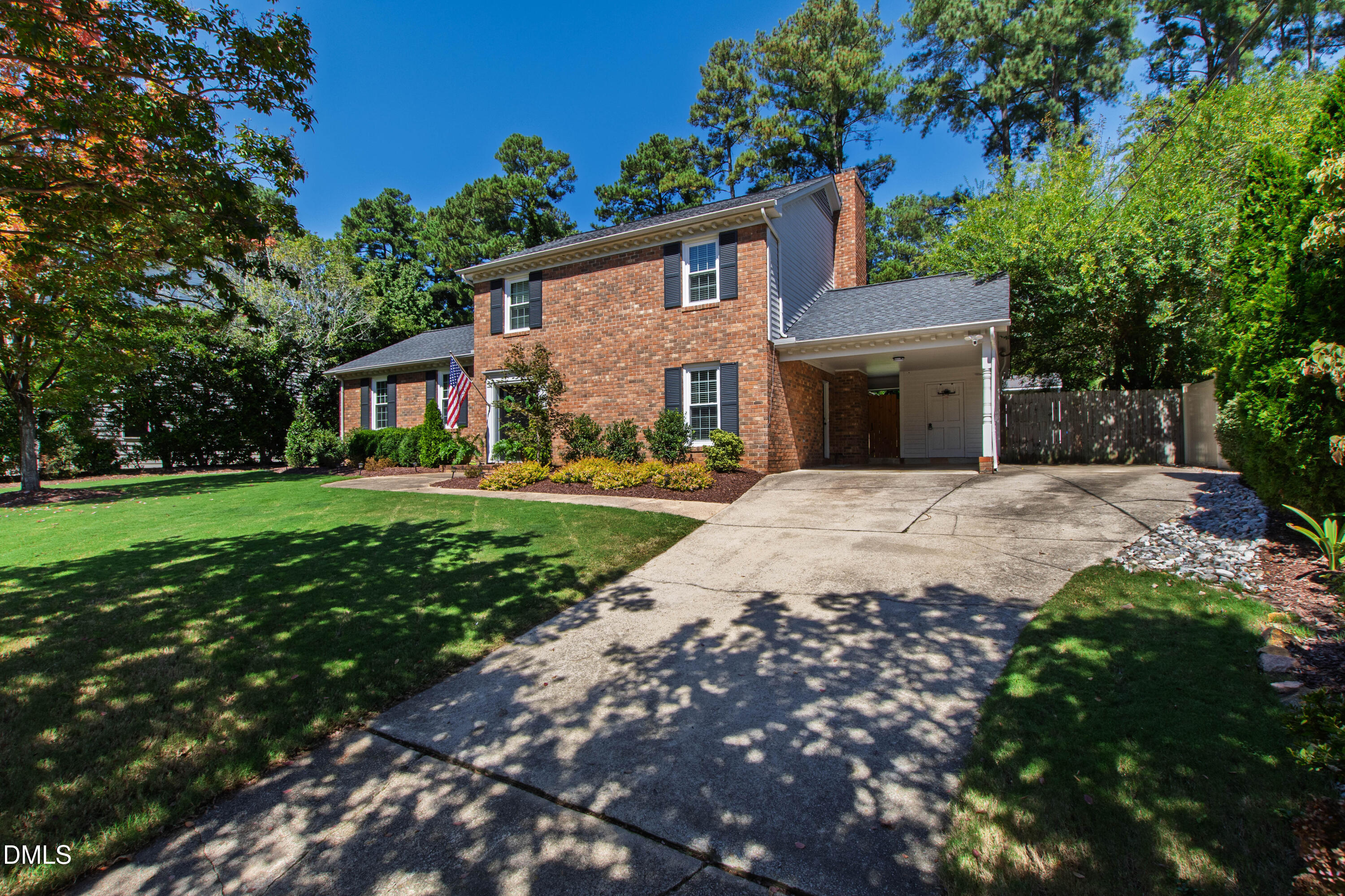 main property photo 8
