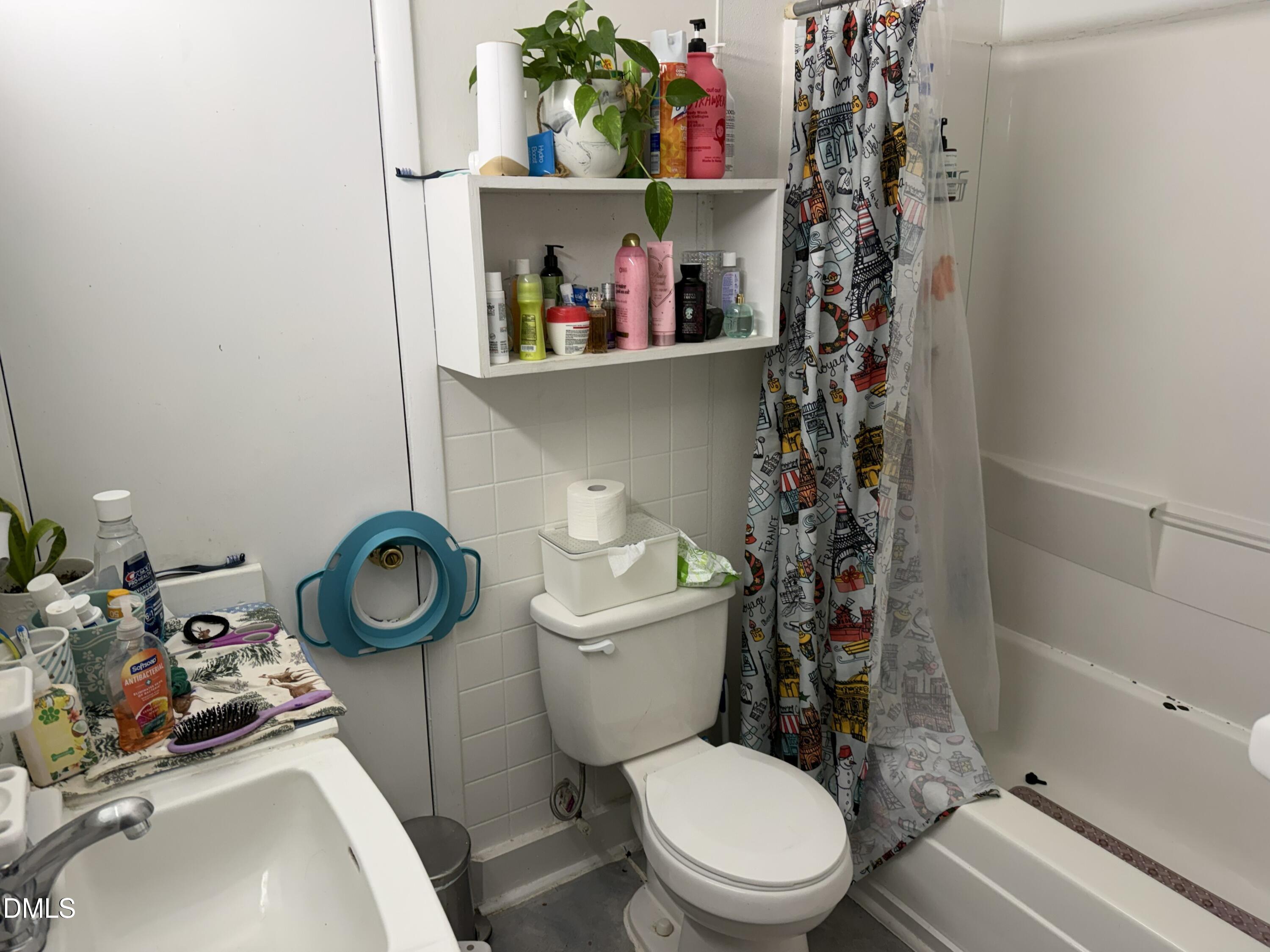 main property photo 13