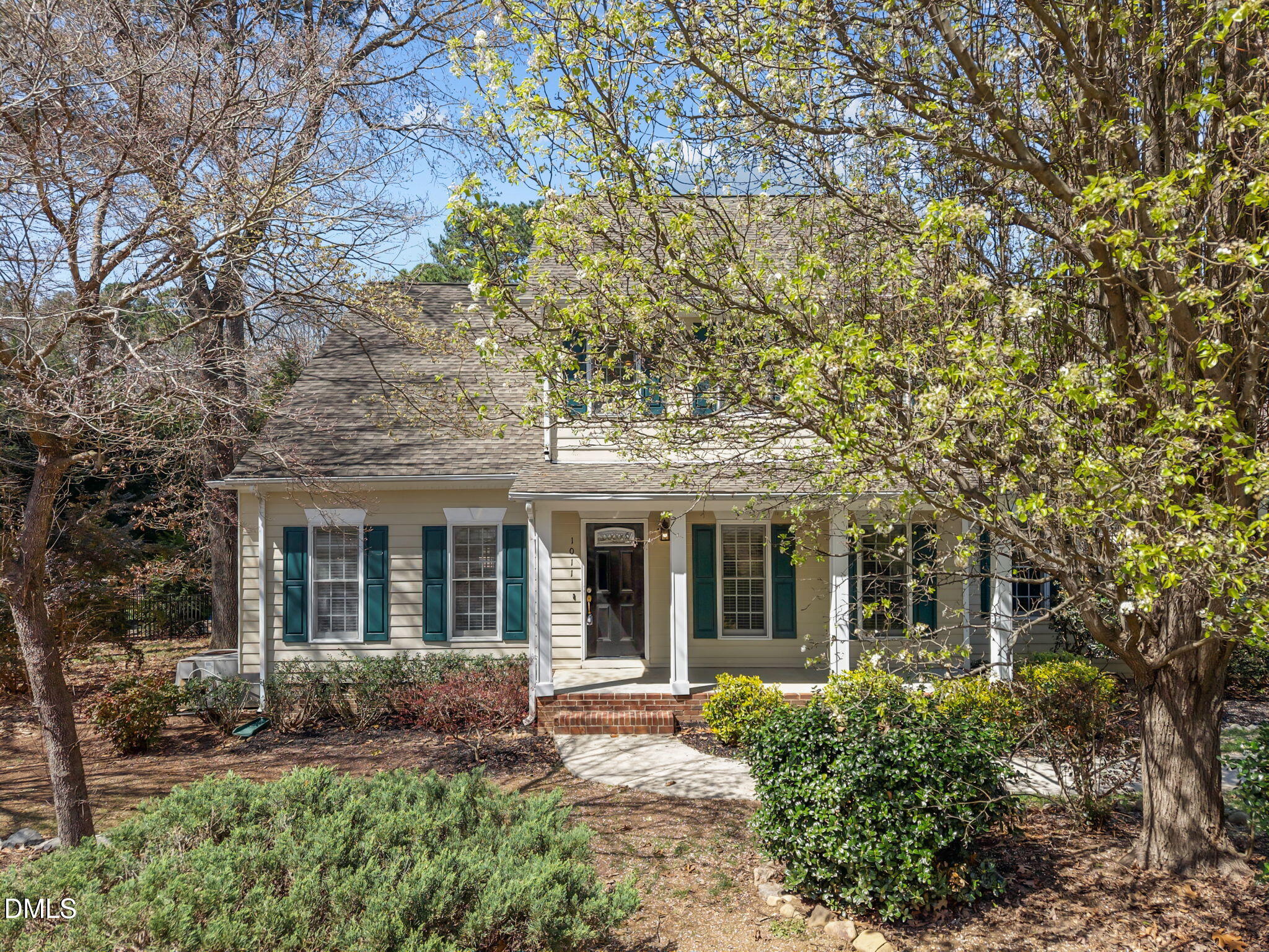 main property photo 9