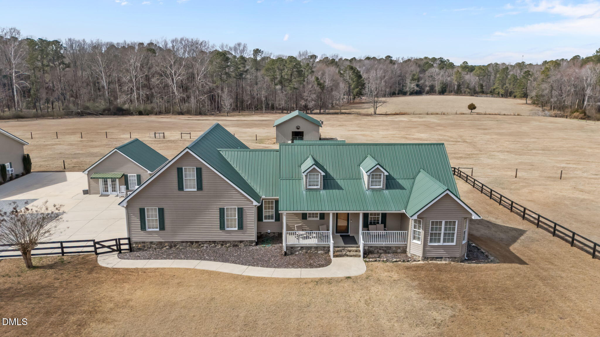 main property photo 2