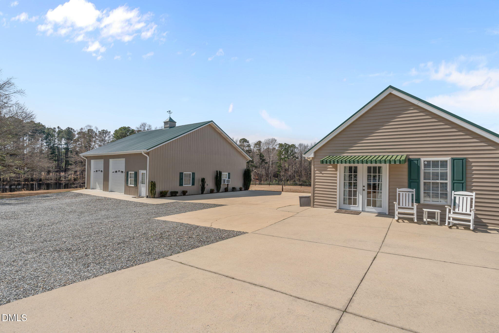 main property photo 37