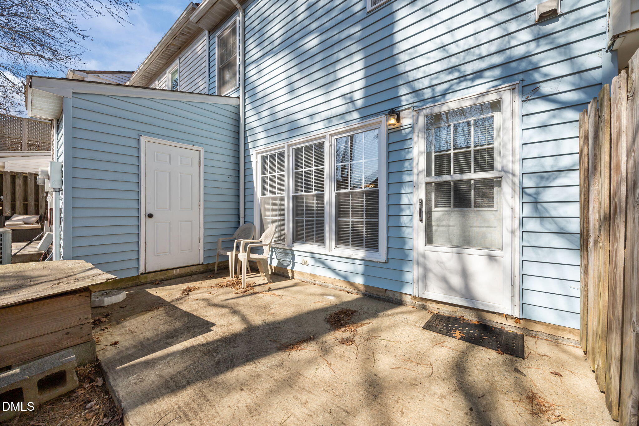 main property photo 18