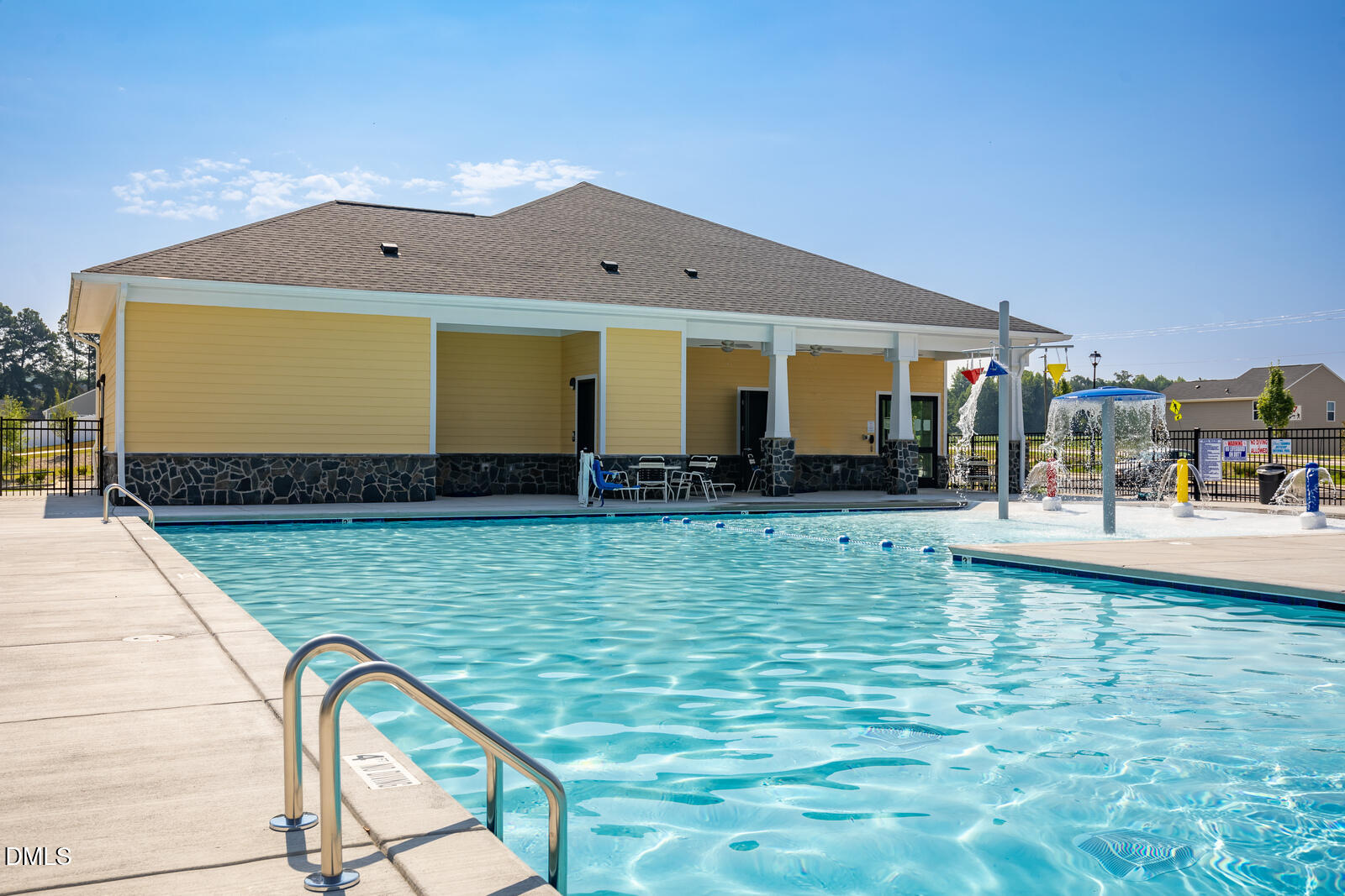 main property photo 26