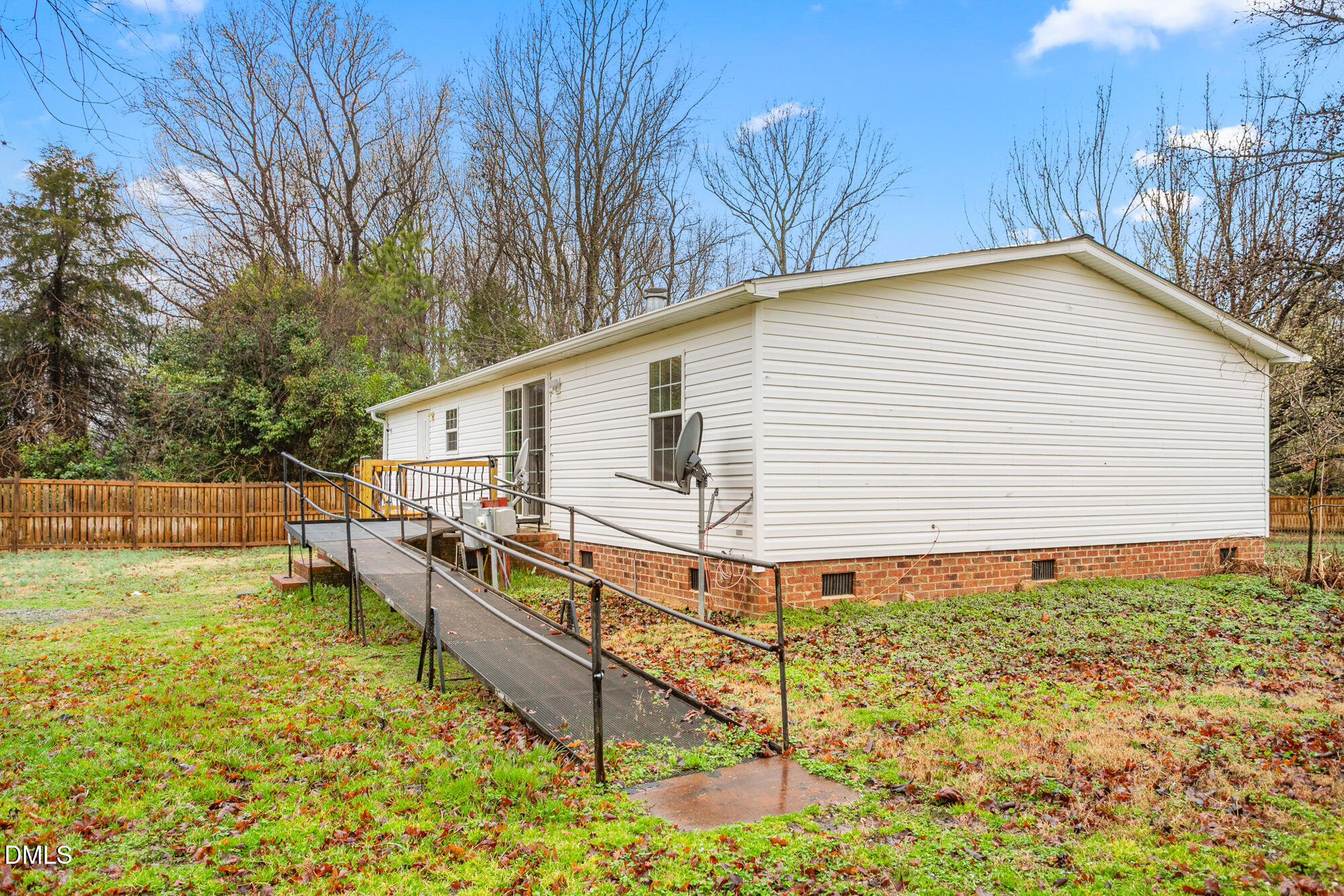 main property photo 29