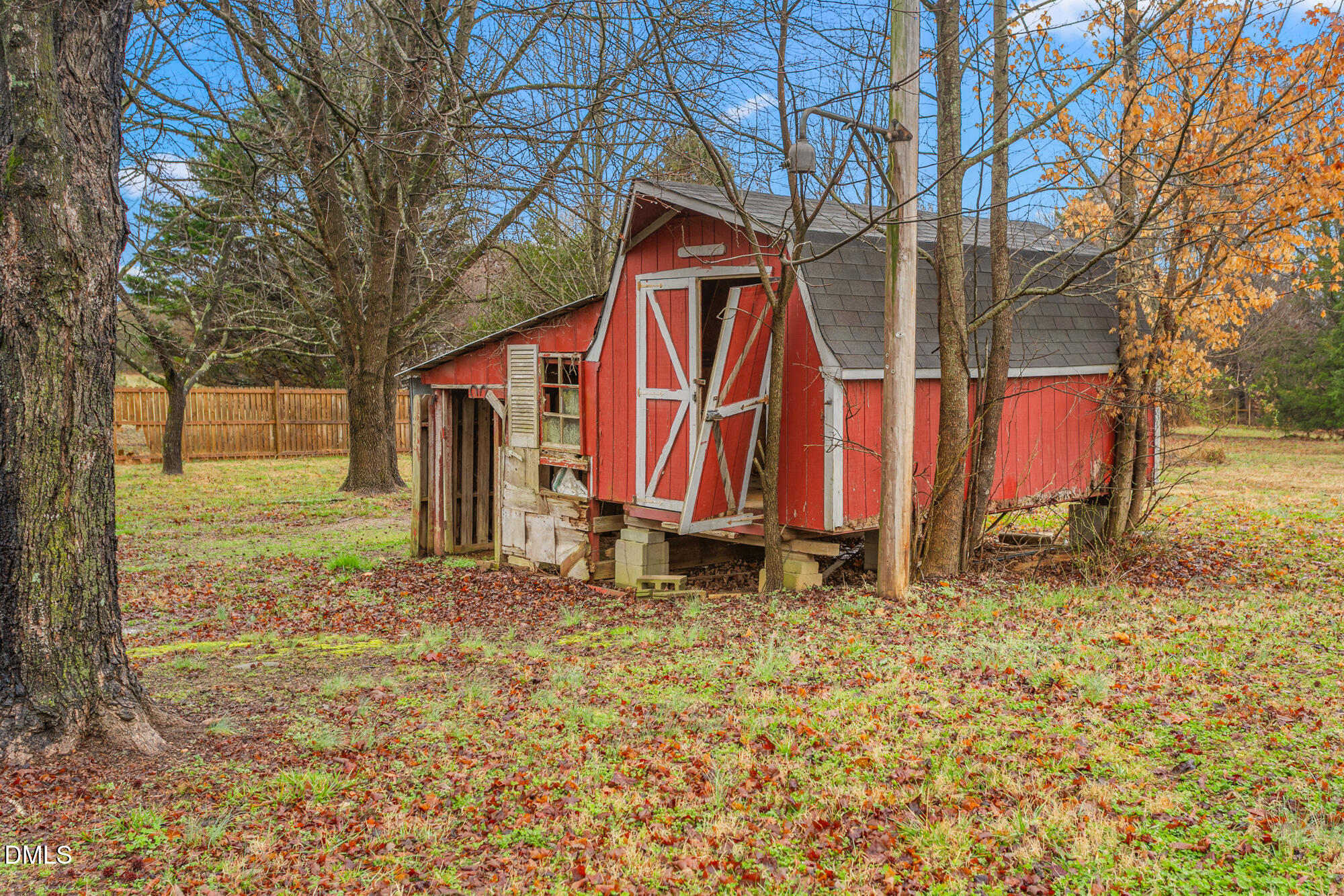 main property photo 36