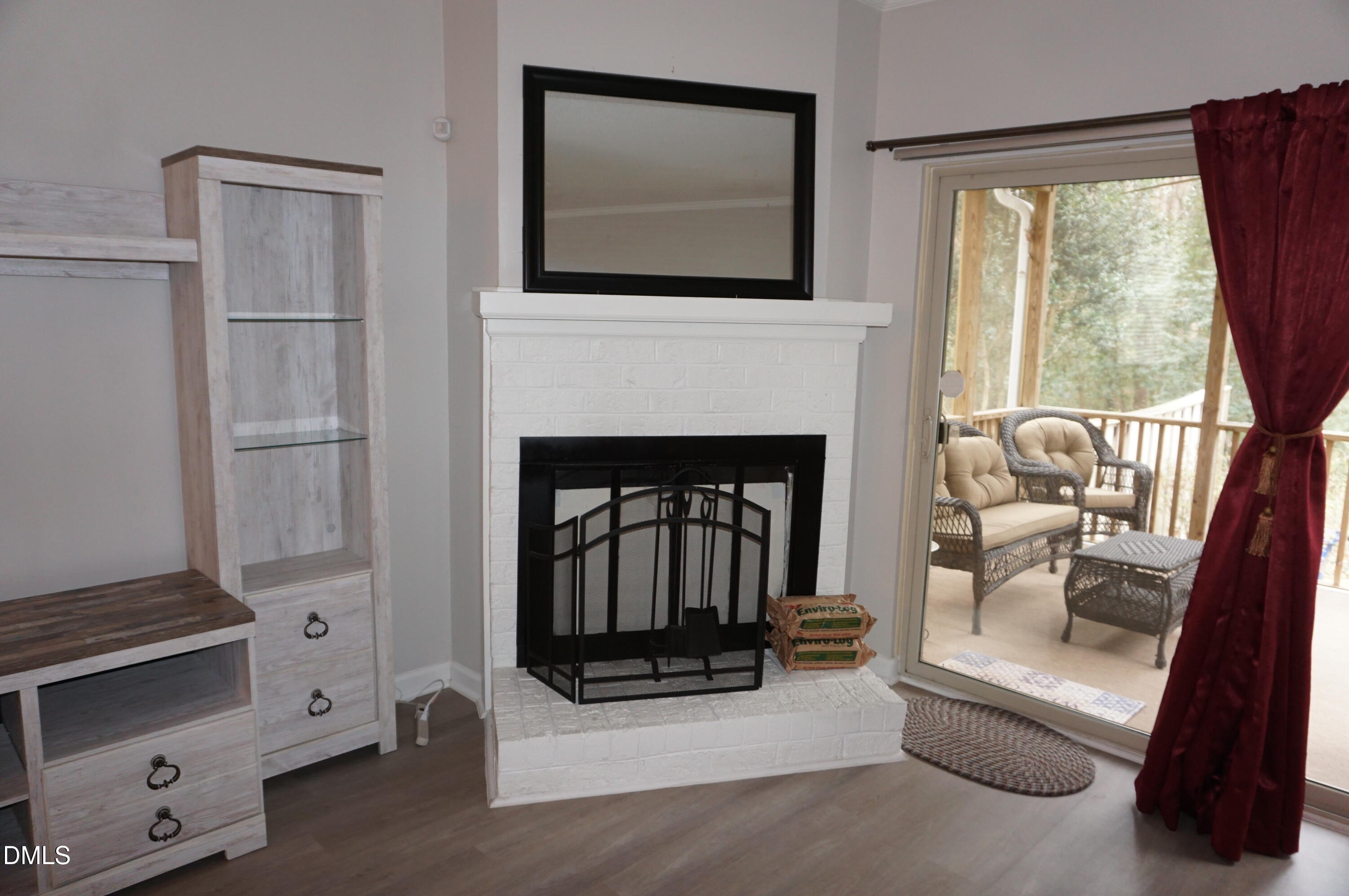main property photo 16