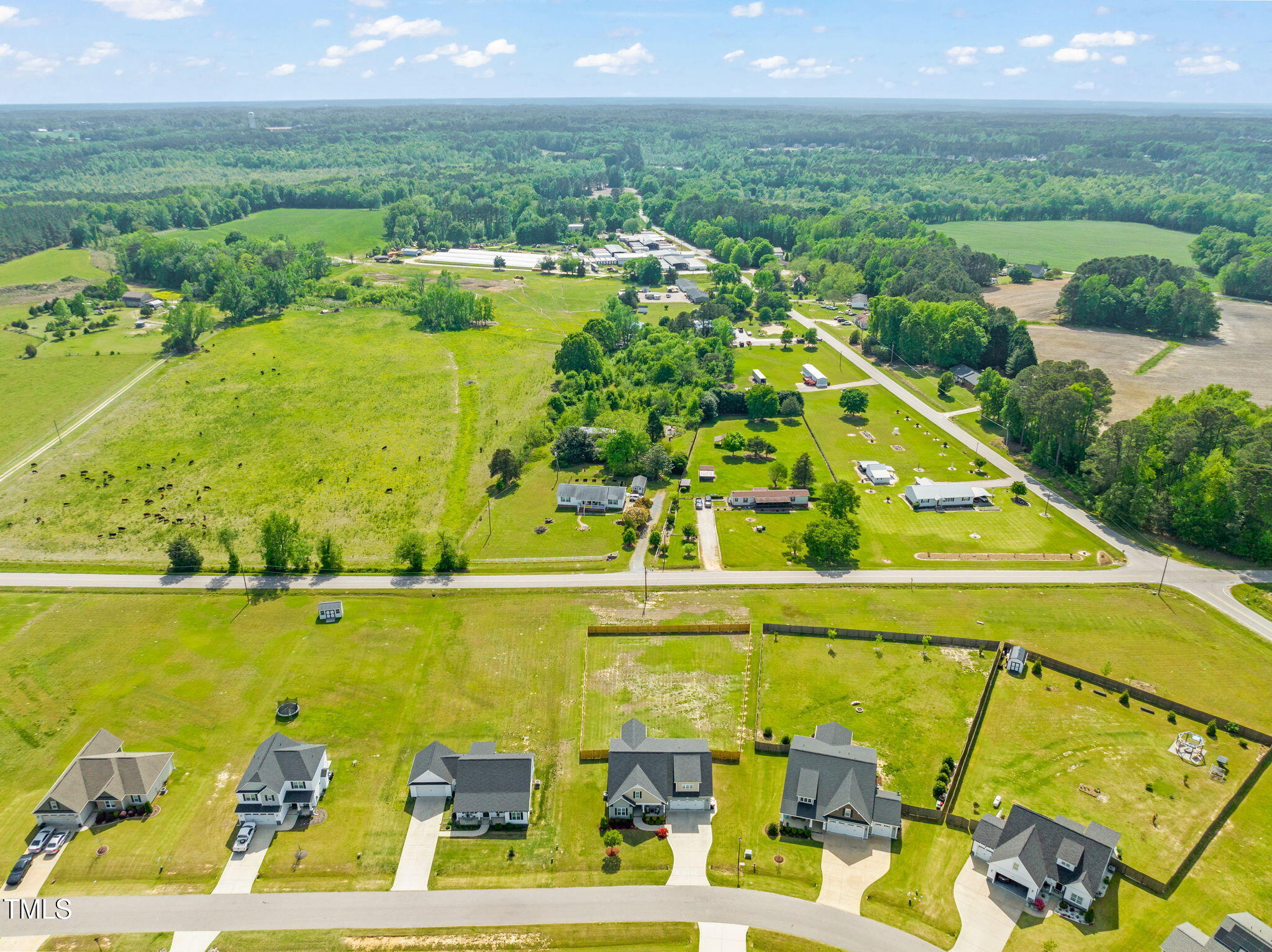 main property photo 47