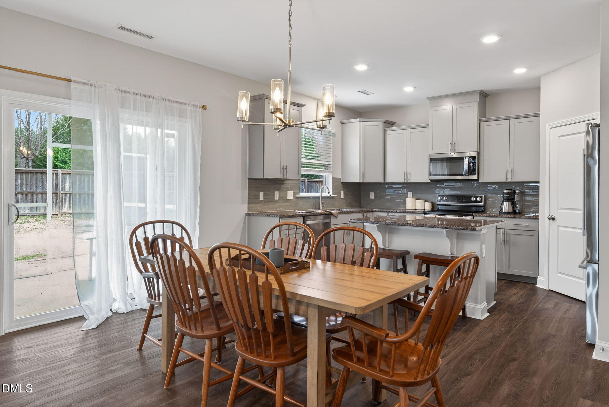 property viewer photo 12