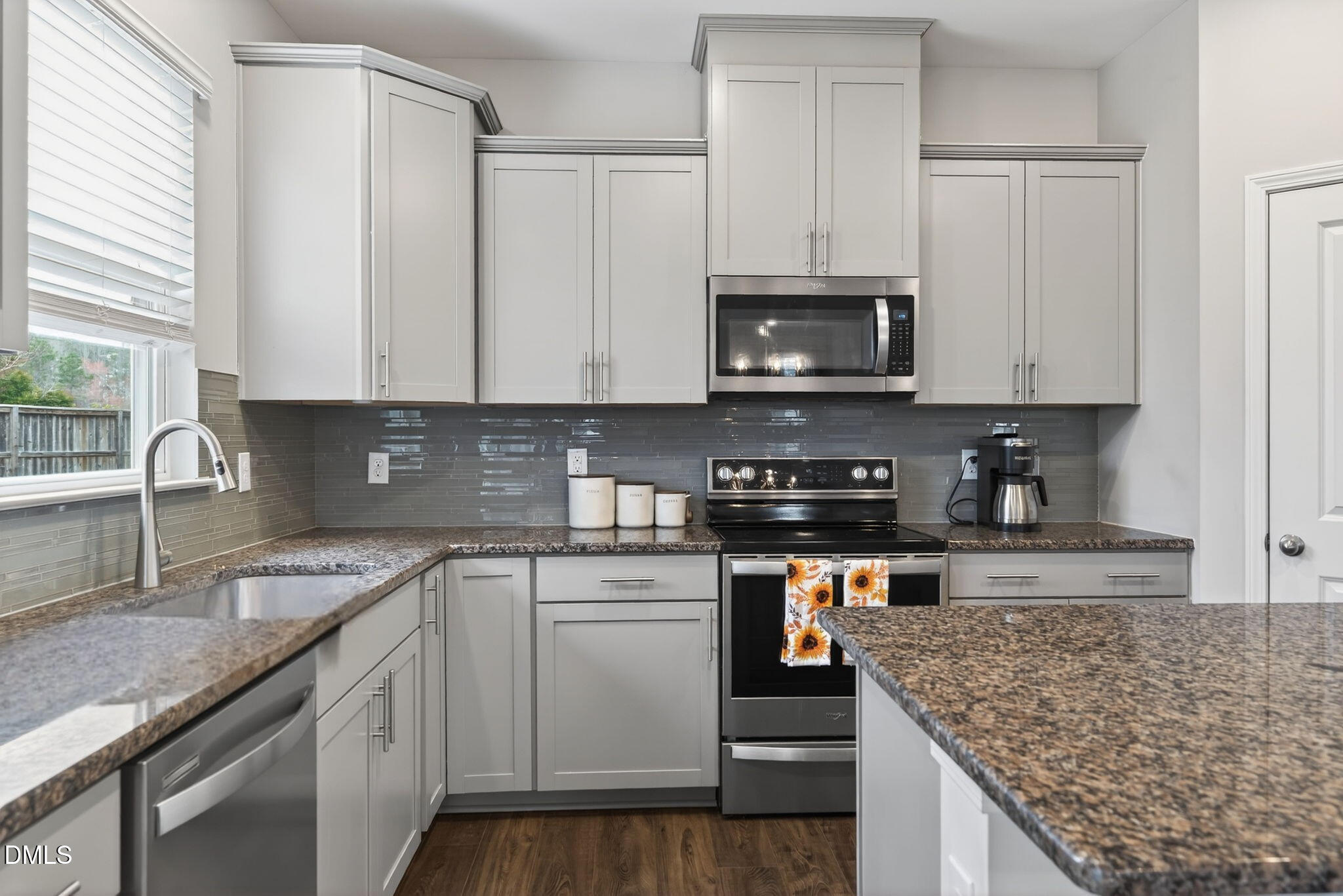 property viewer photo 14