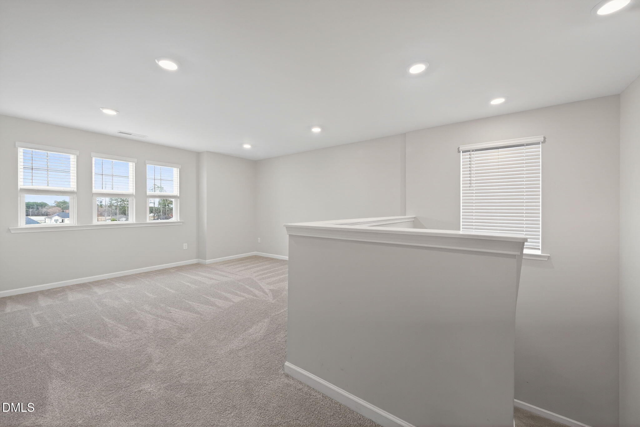 property viewer photo 15