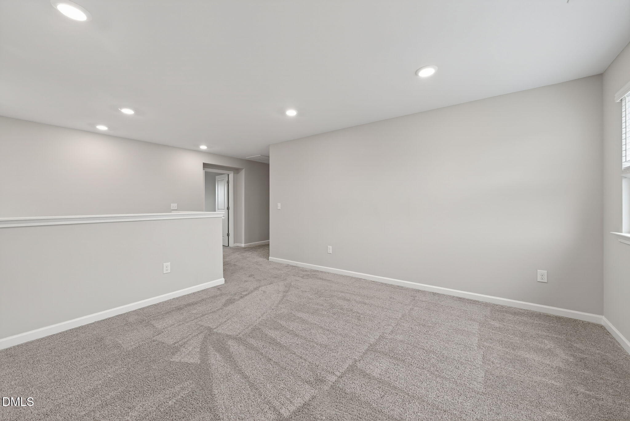 property viewer photo 16