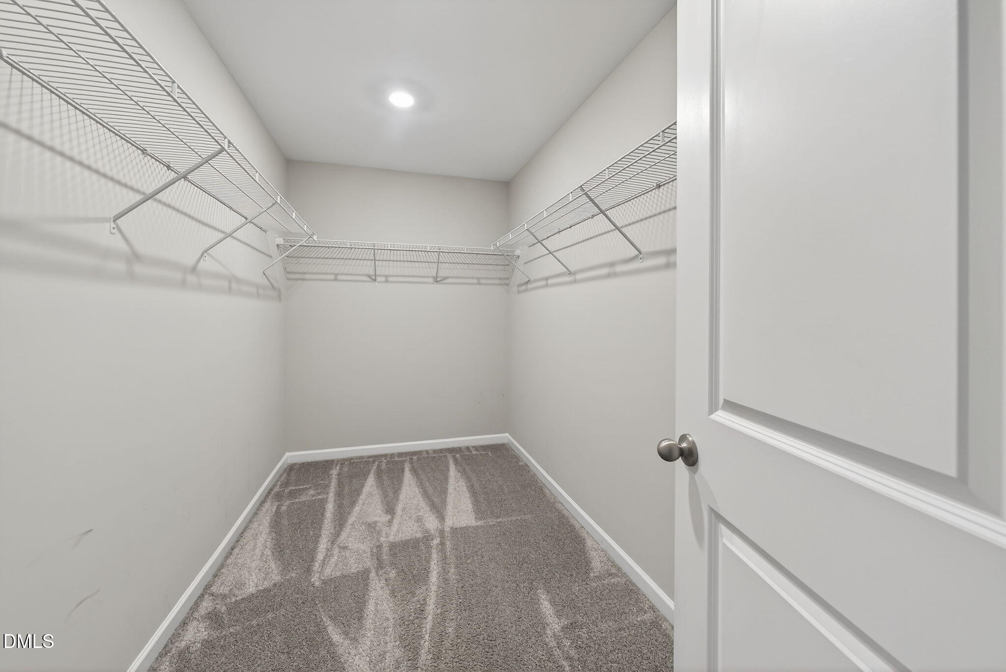 property viewer photo 18