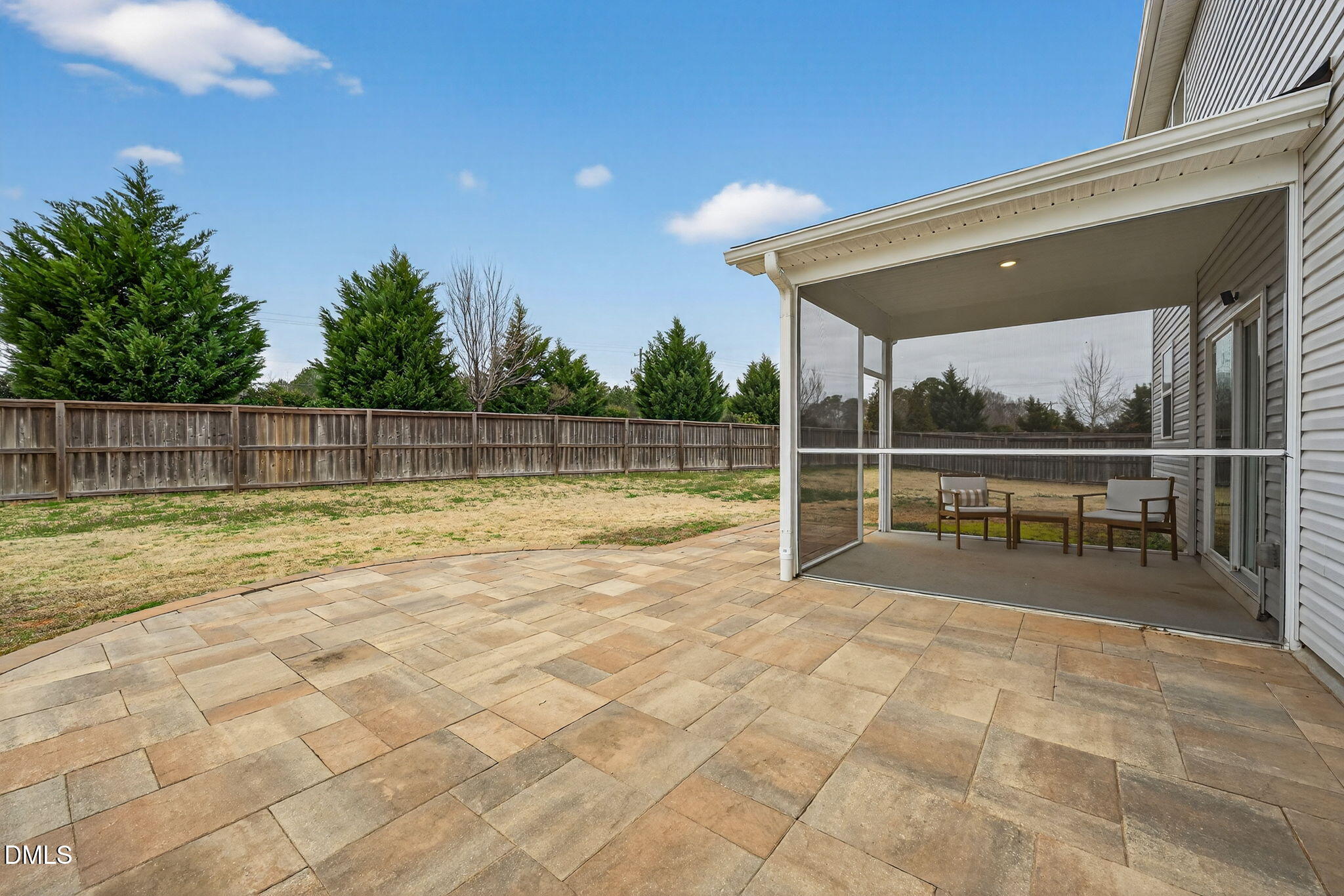 property viewer photo 26