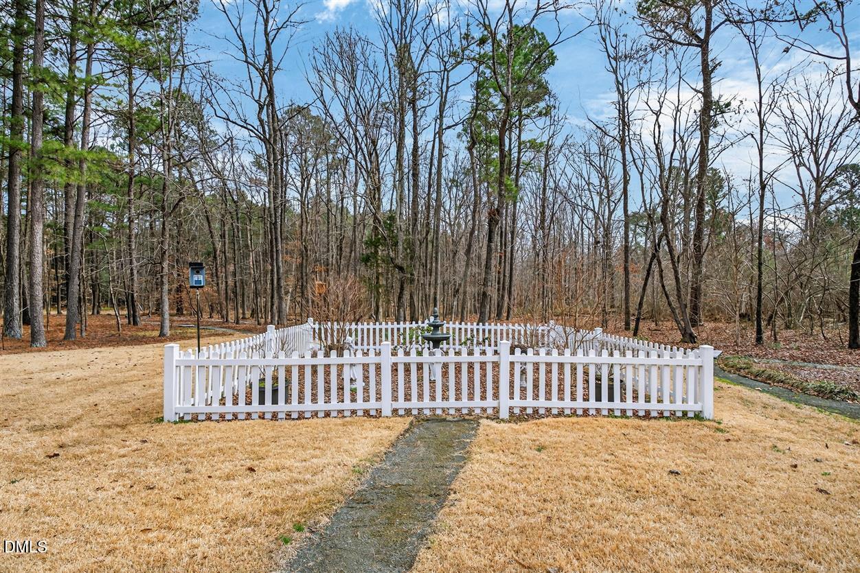 main property photo 80