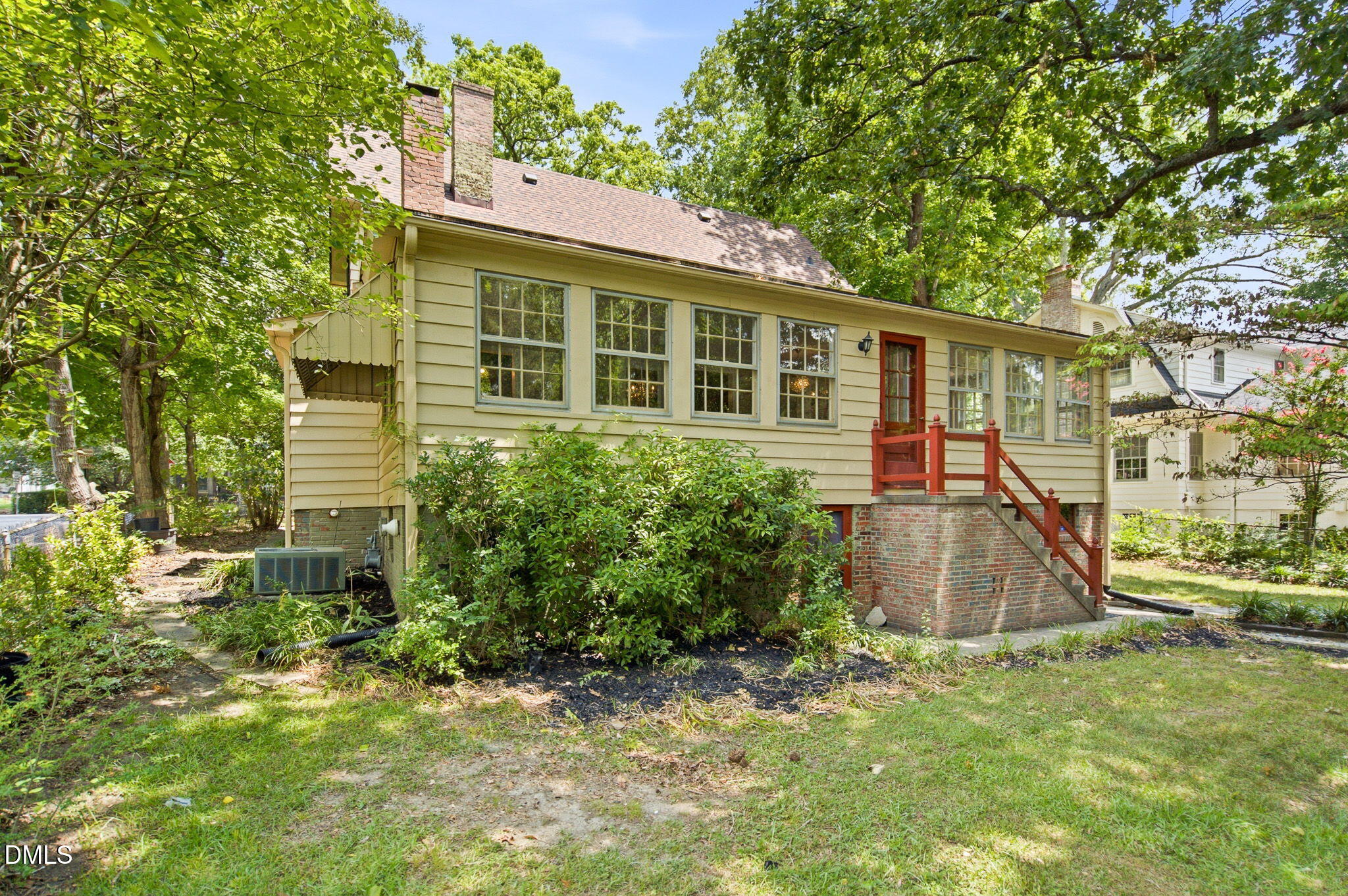main property photo 38