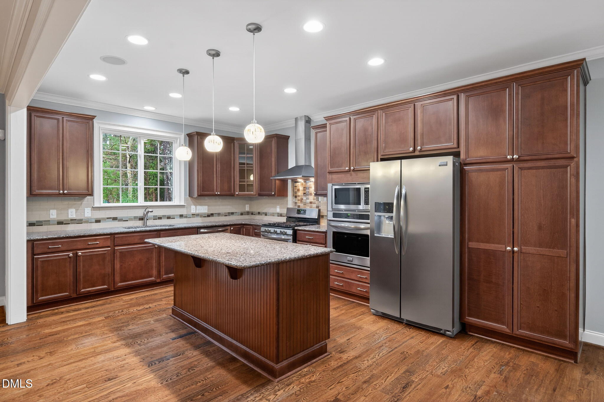 main property photo 20