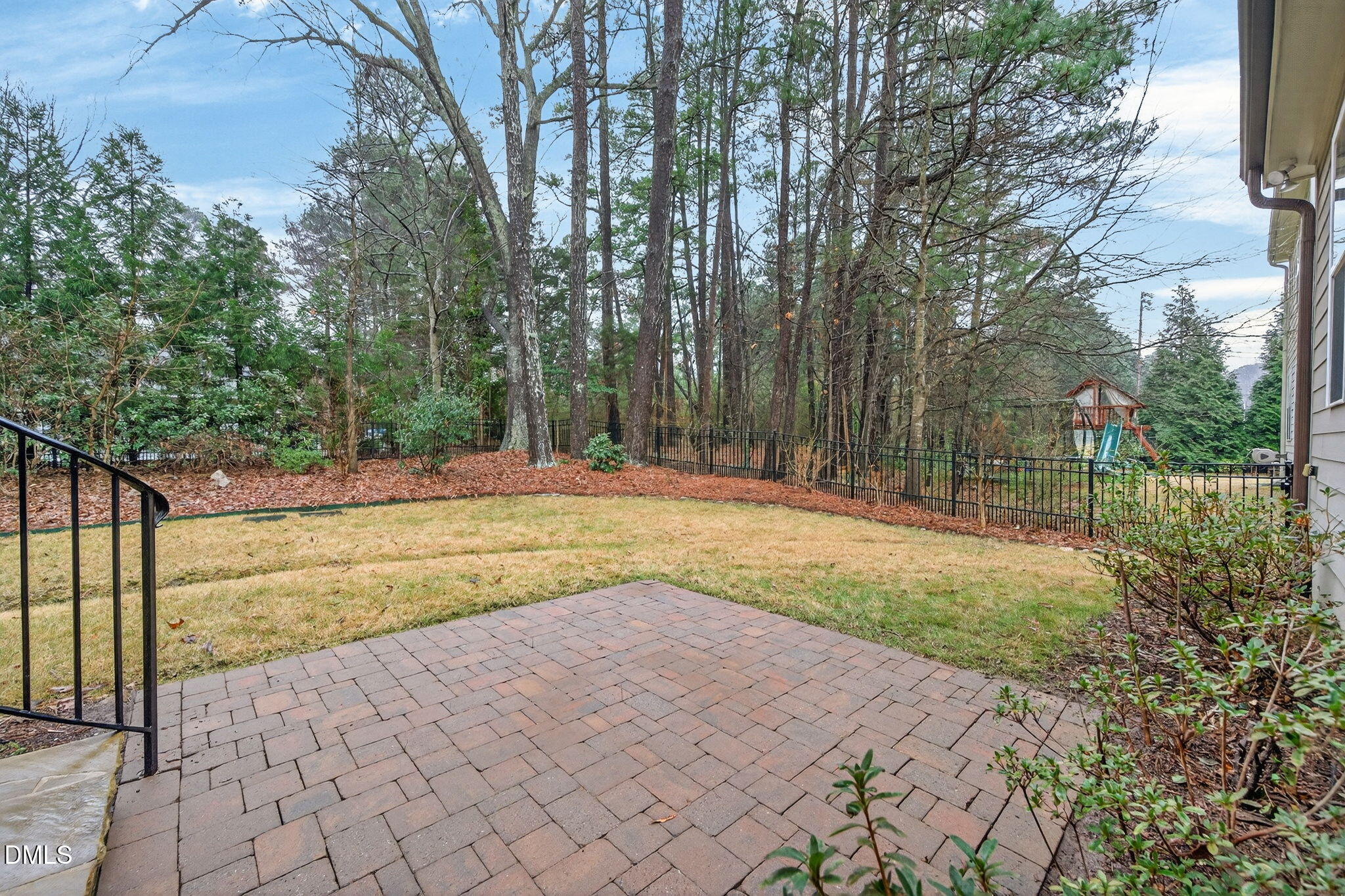 main property photo 58