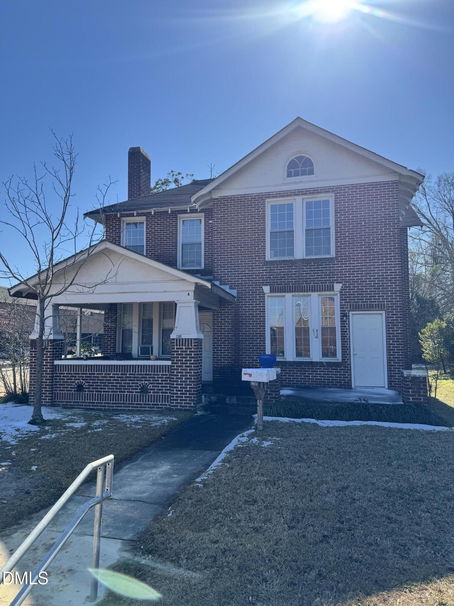 main property photo 10