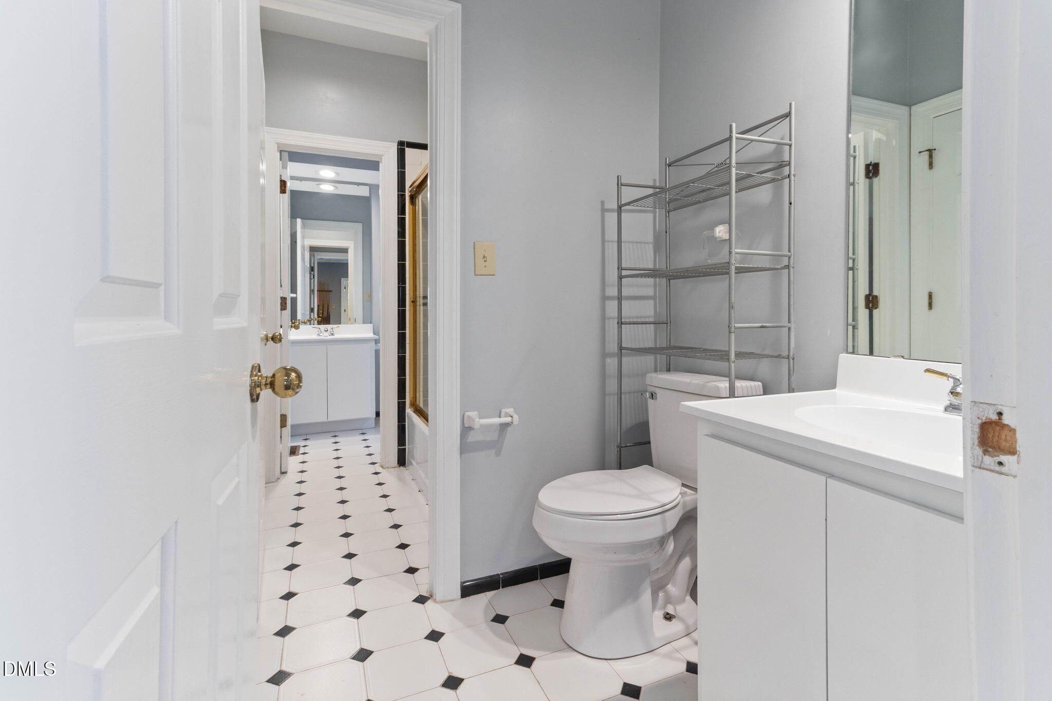 main property photo 54
