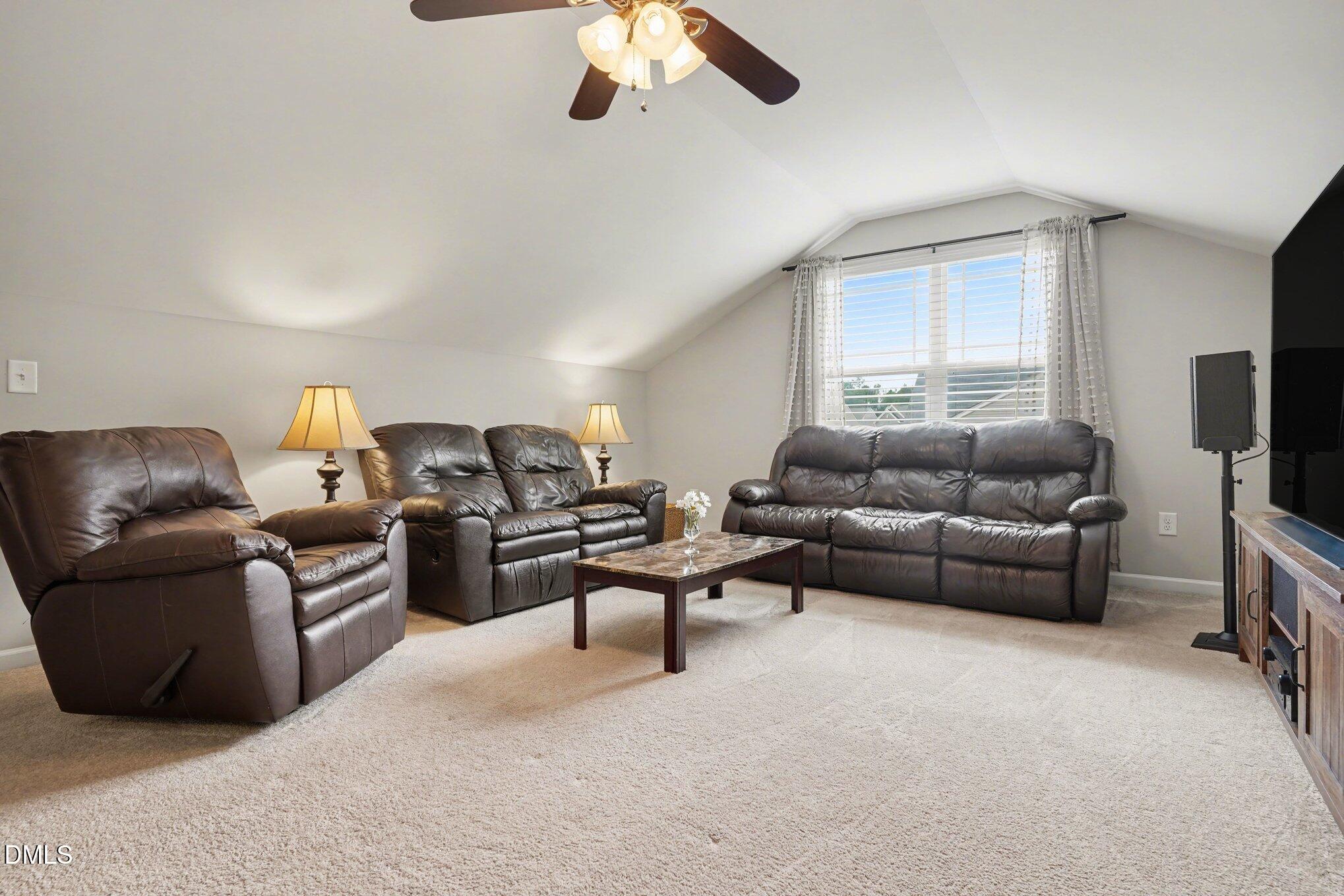 property viewer photo 17