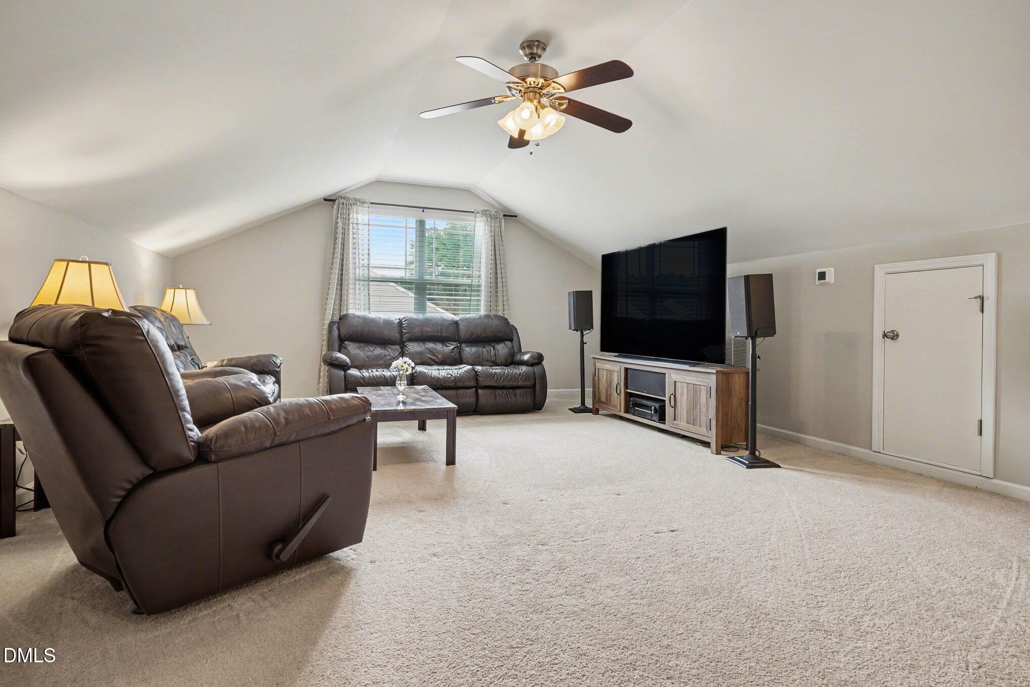 property viewer photo 19