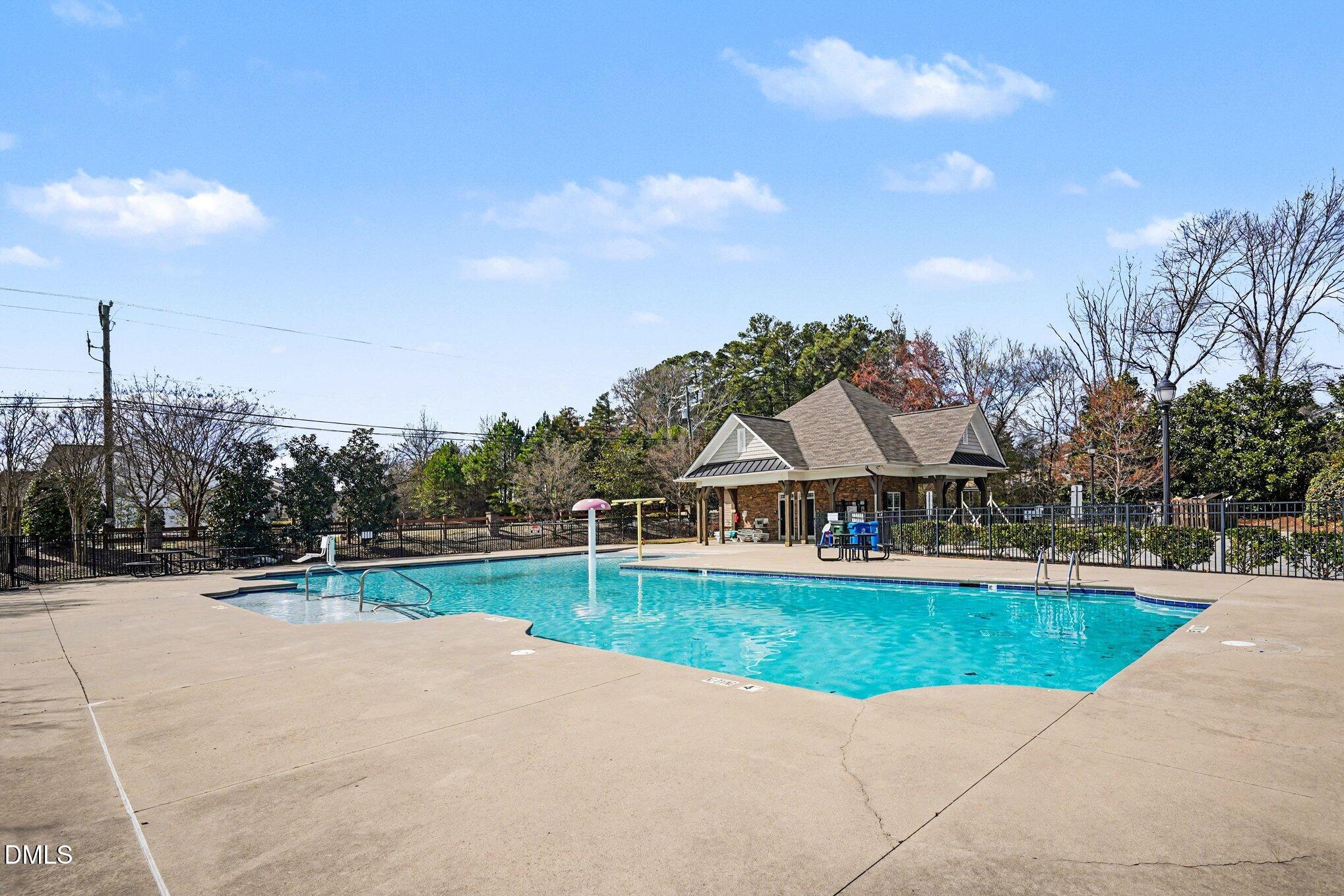 property viewer photo 37