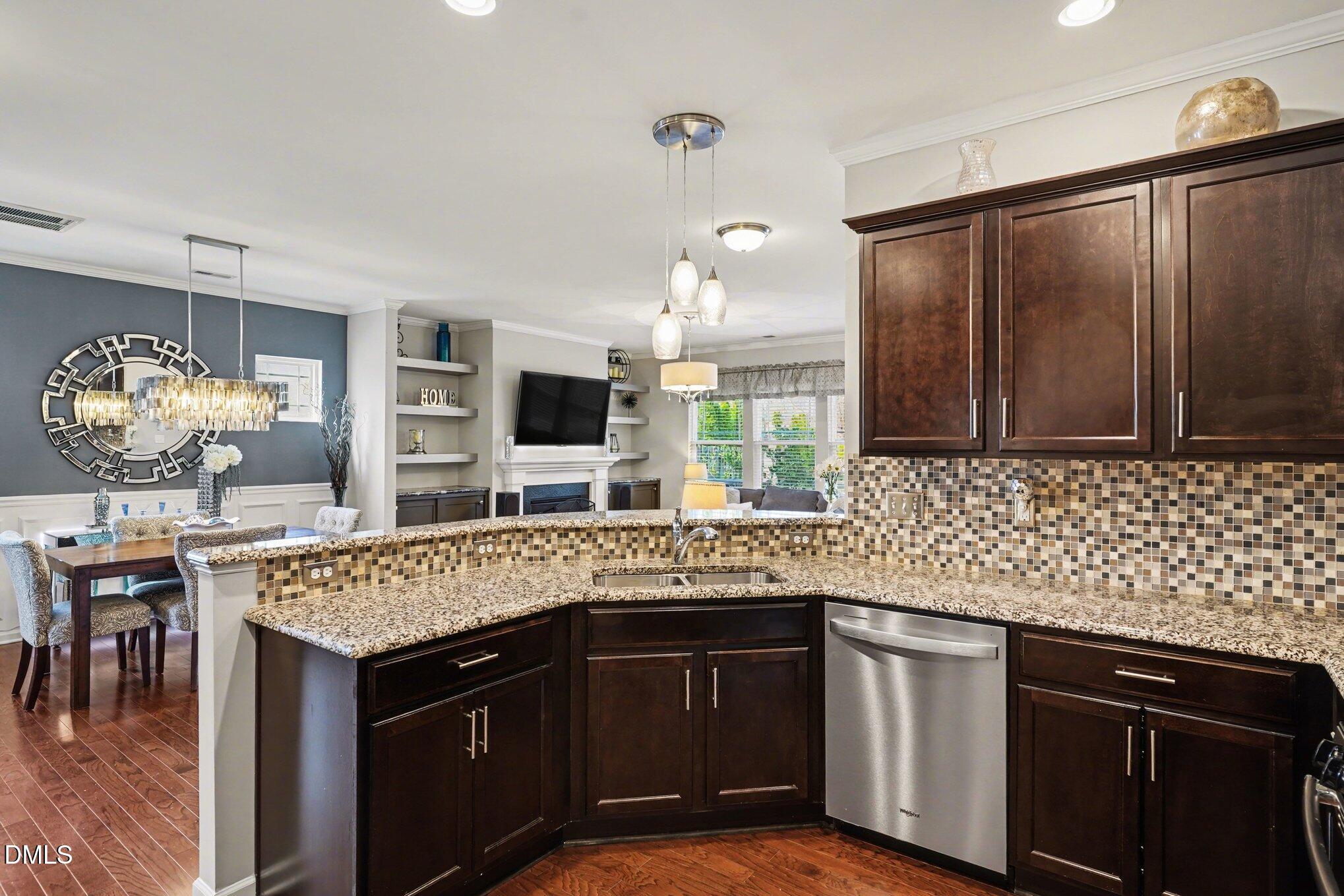 property viewer photo 8