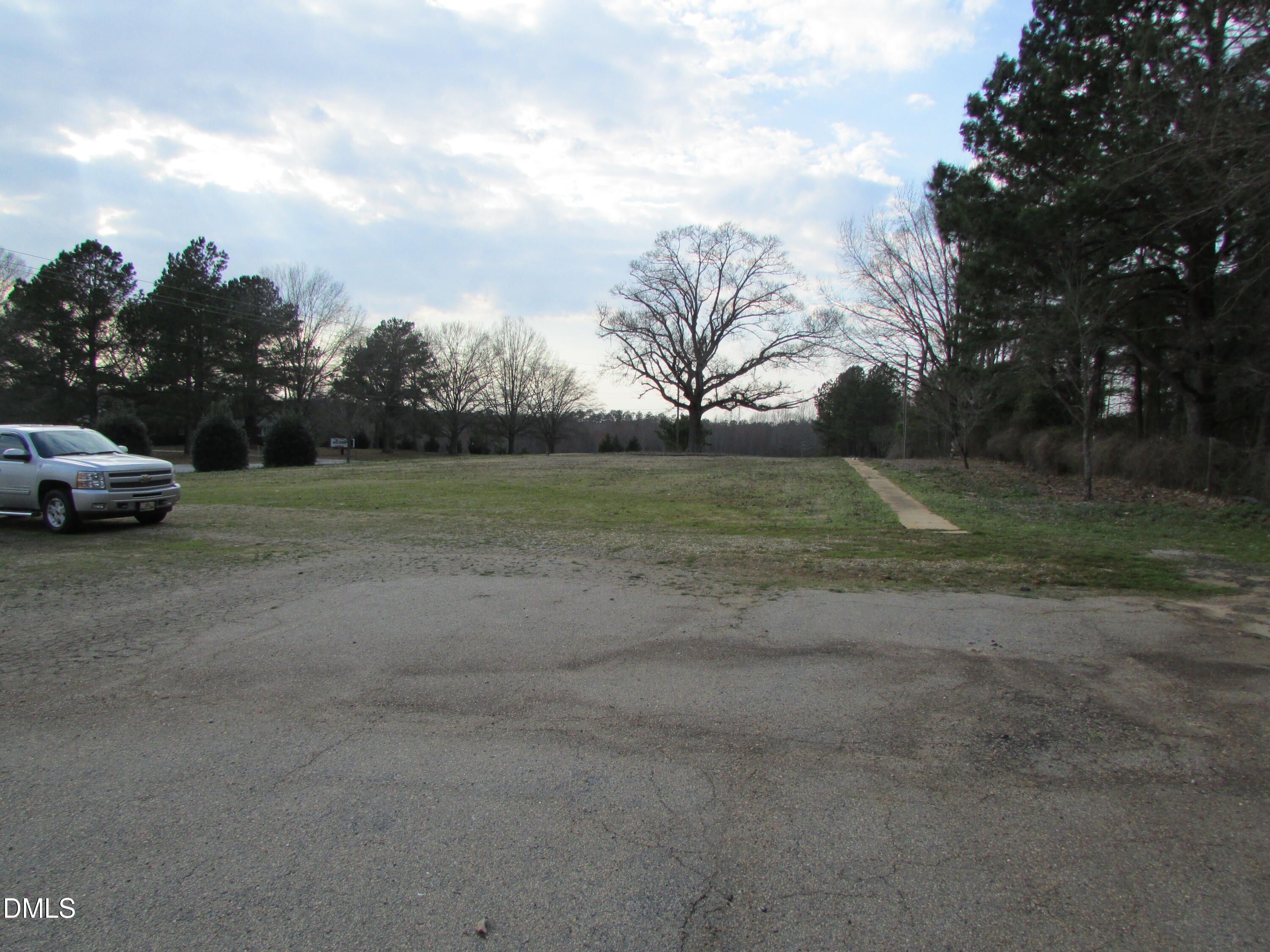 main property photo 10