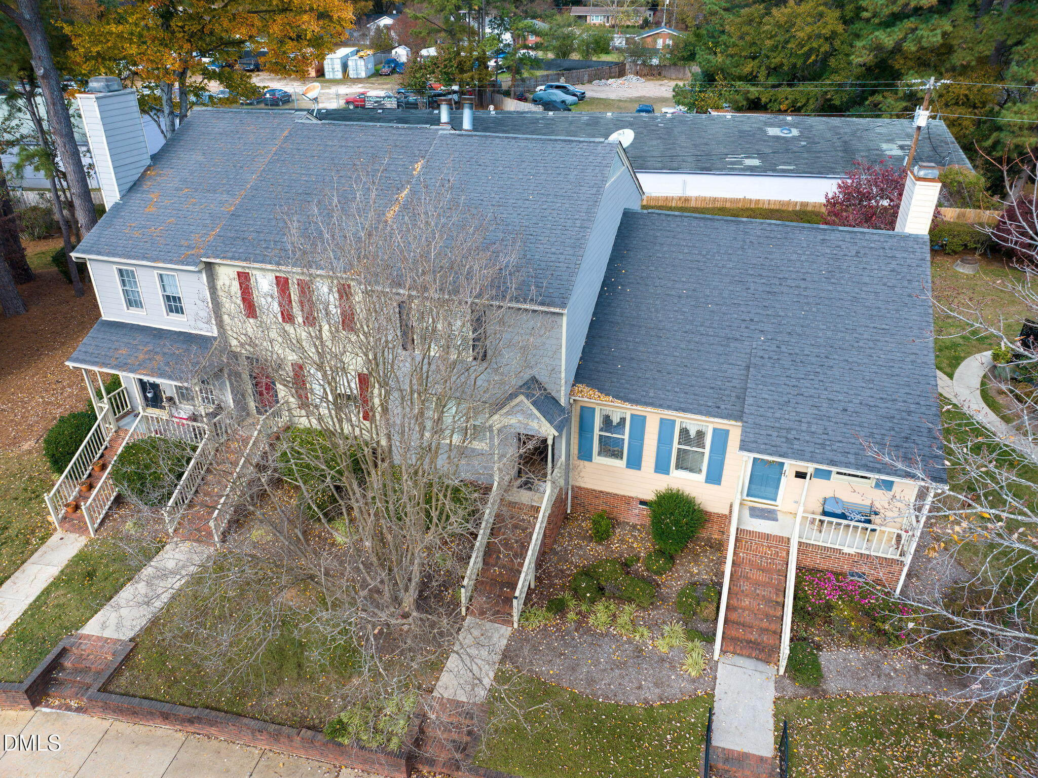 main property photo 34