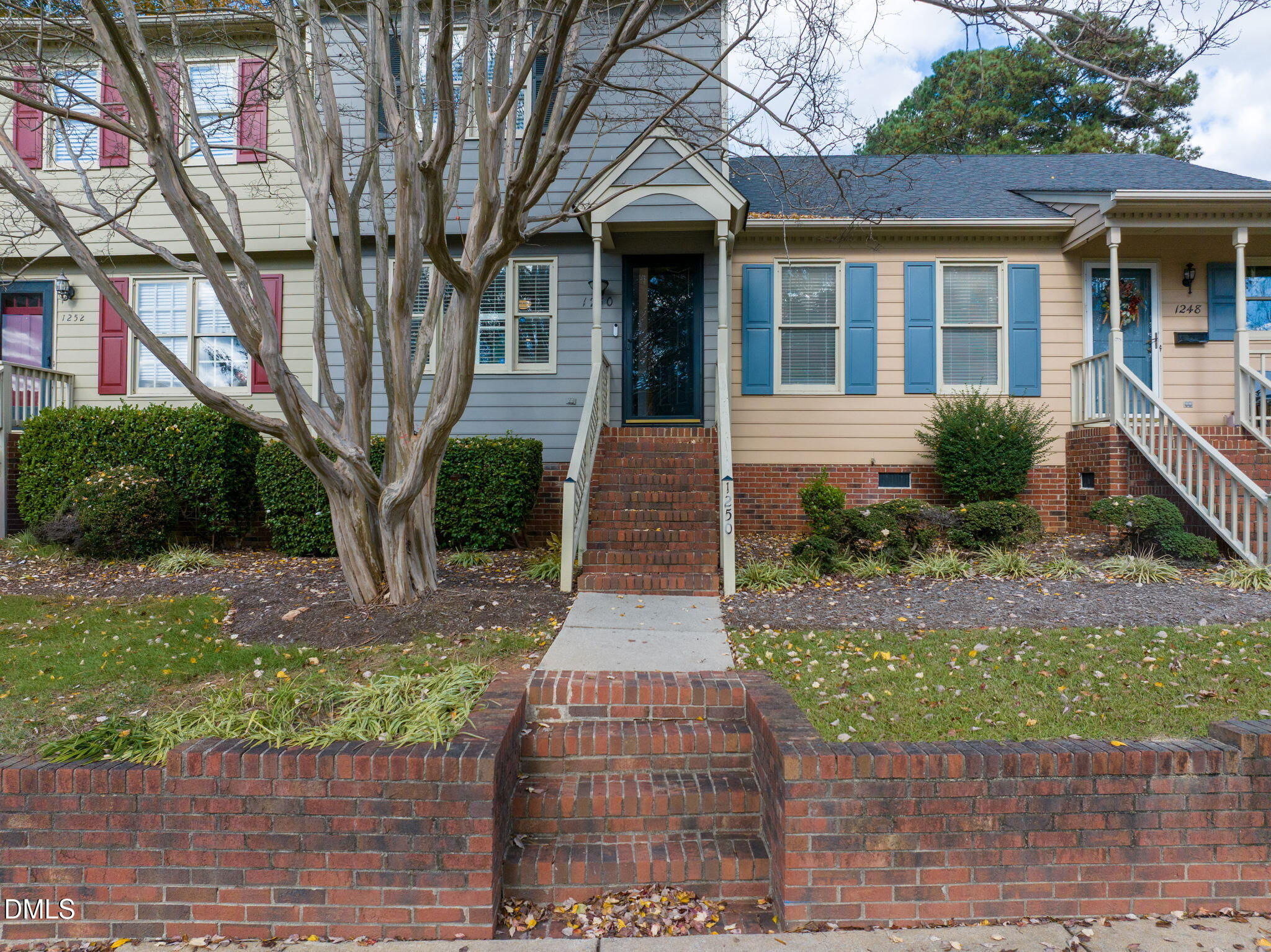 main property photo 38