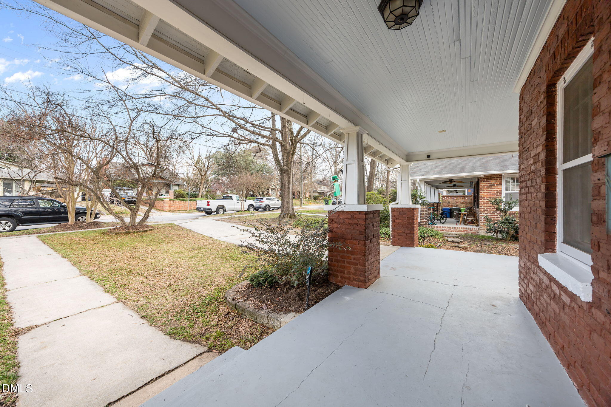 main property photo 30