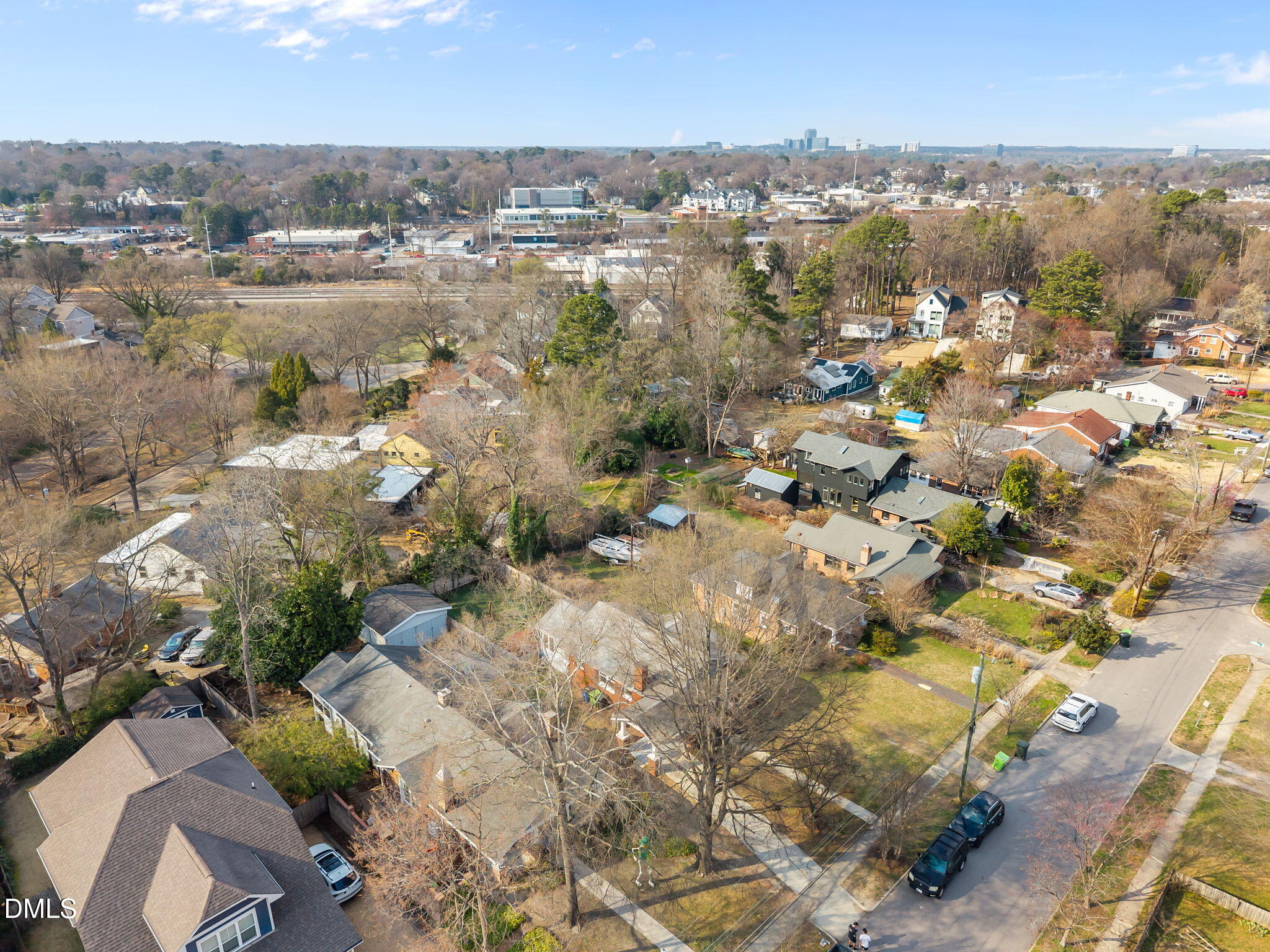 main property photo 37
