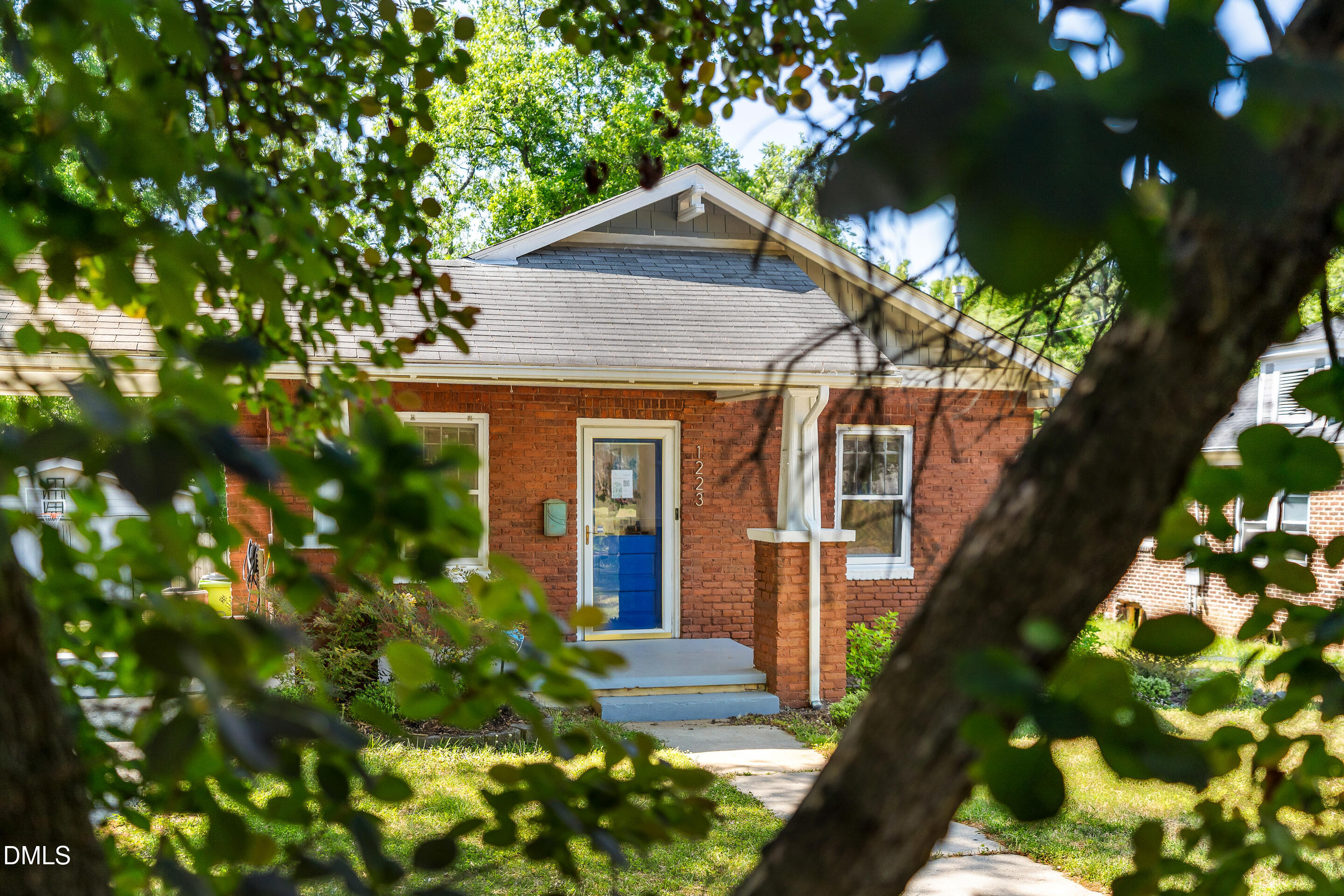 main property photo 45