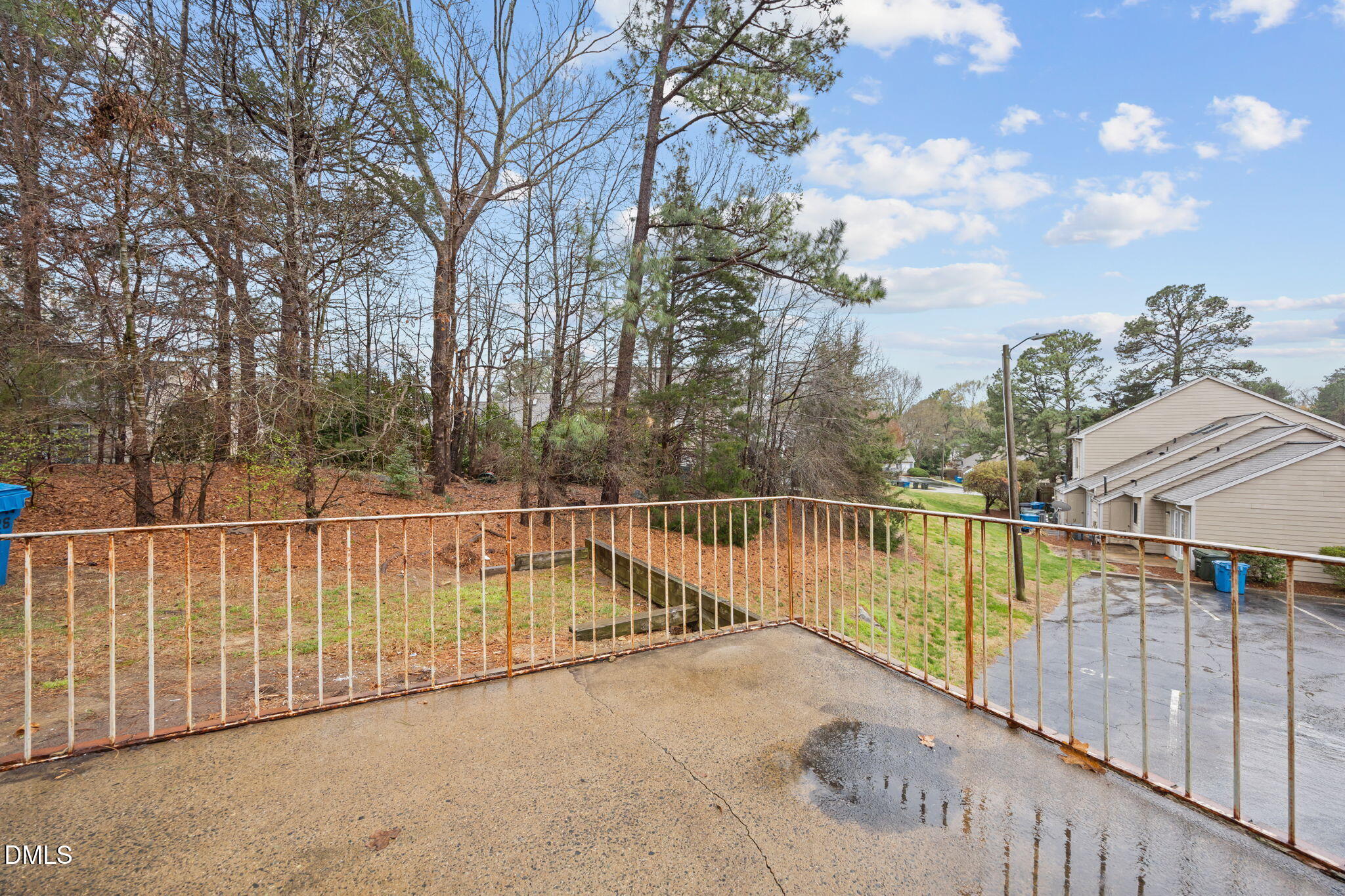 main property photo 23