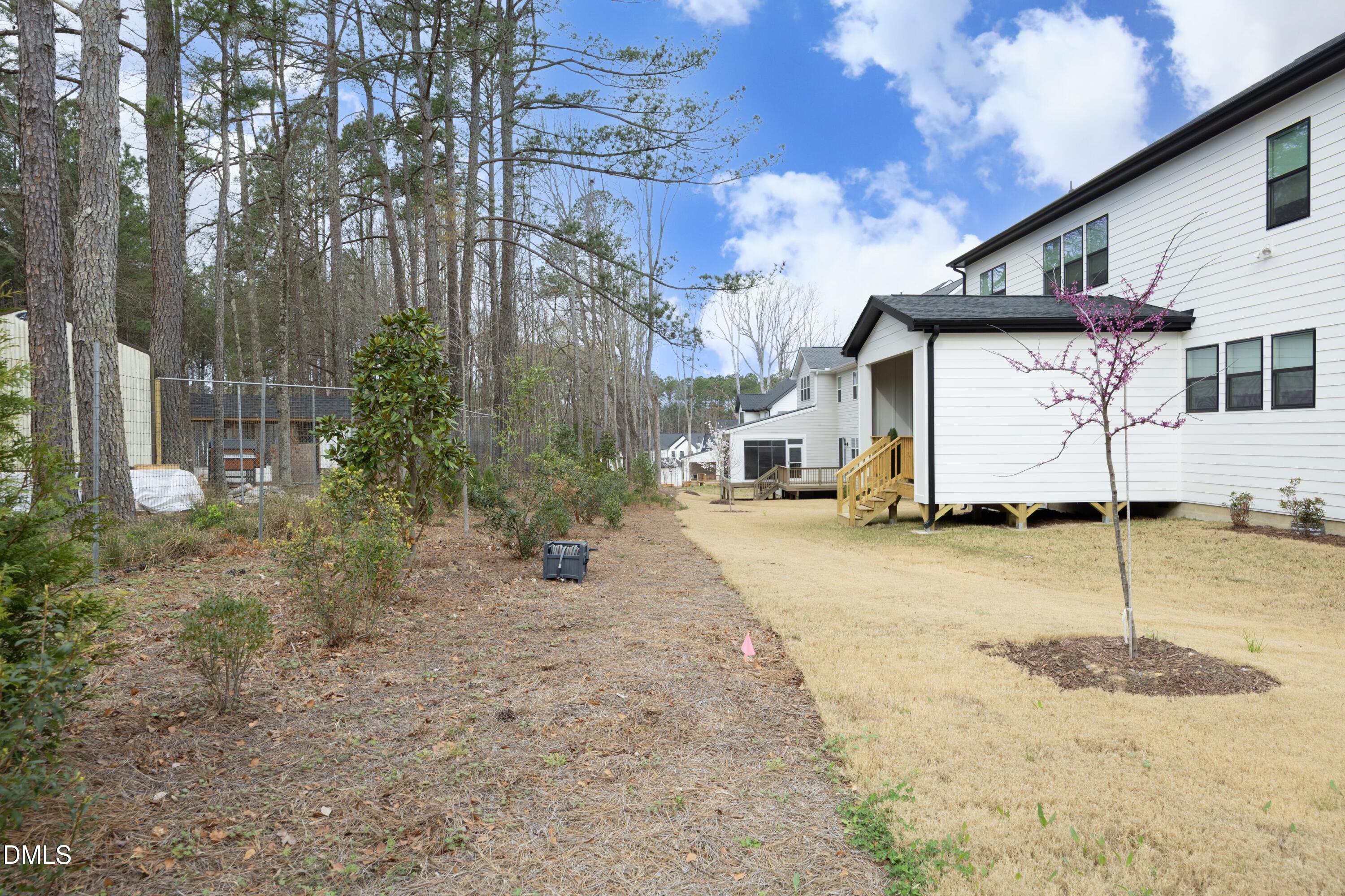 main property photo 41
