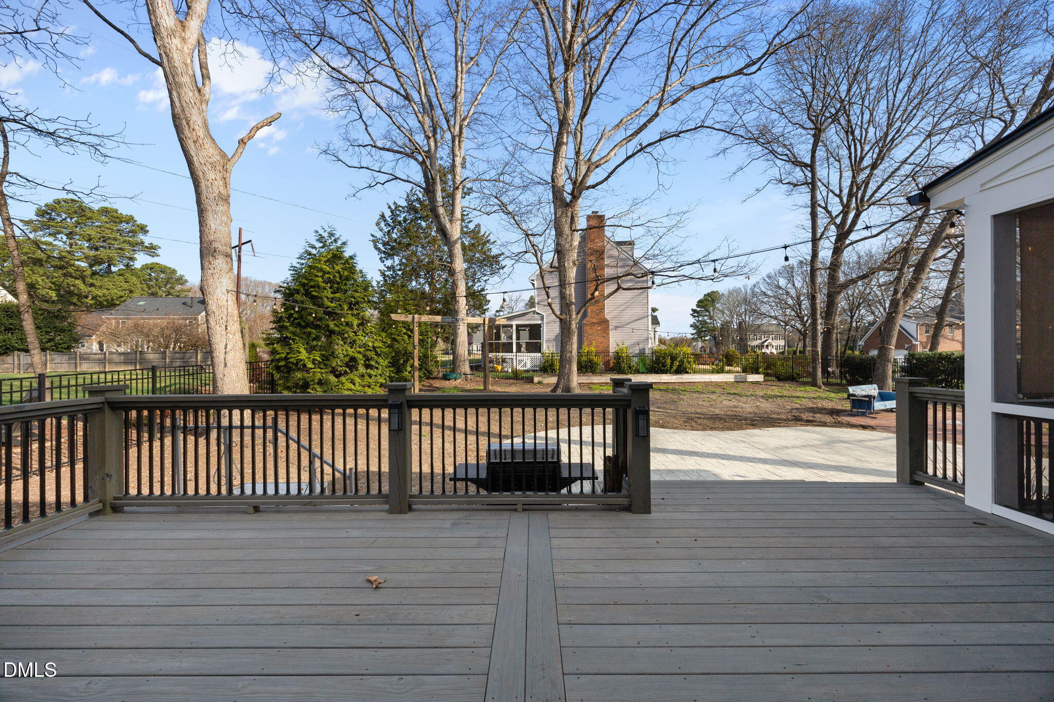 main property photo 50