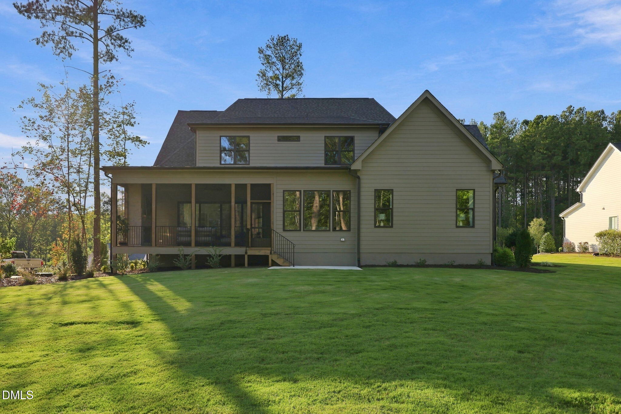 main property photo 45