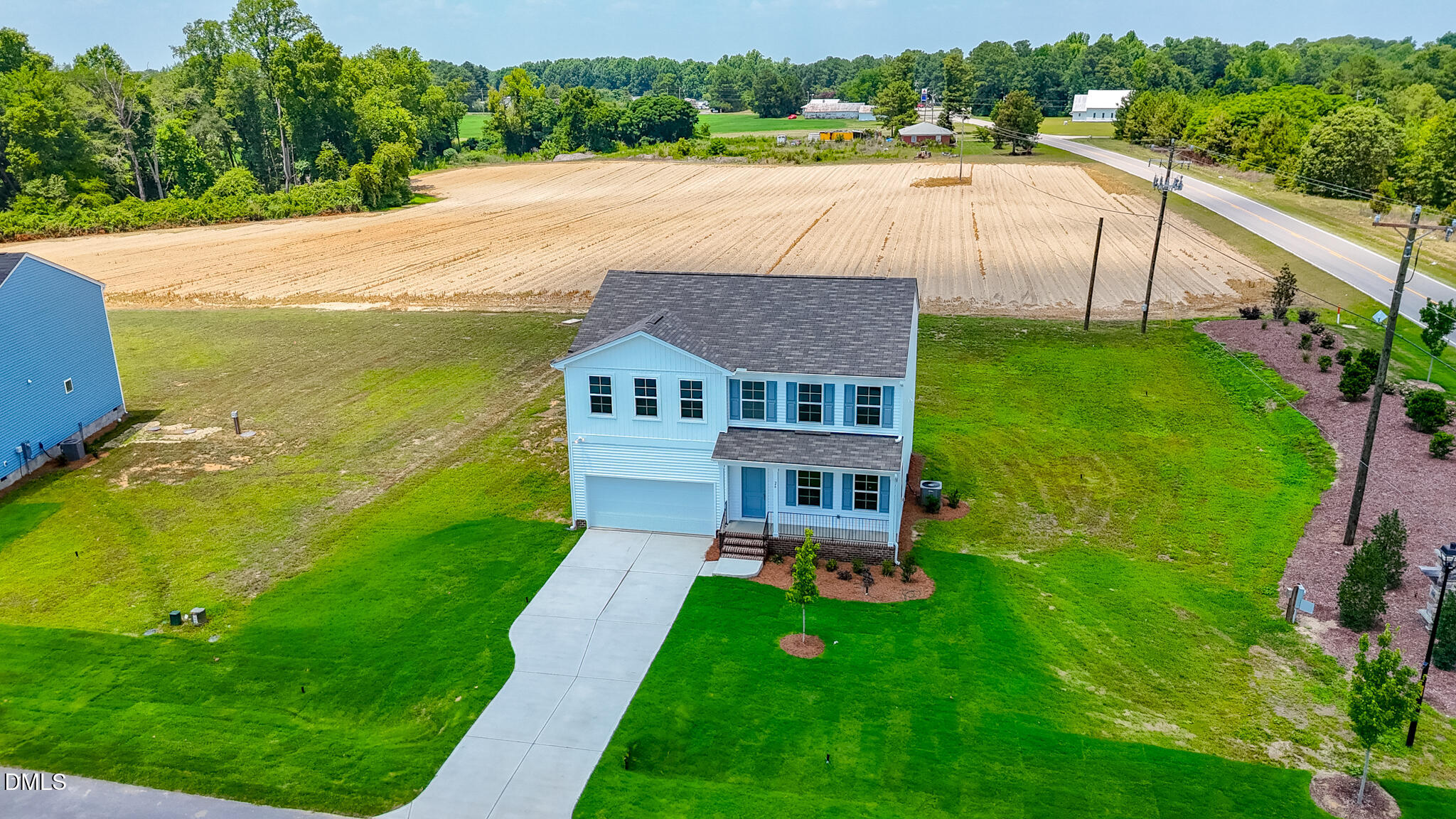 main property photo 30