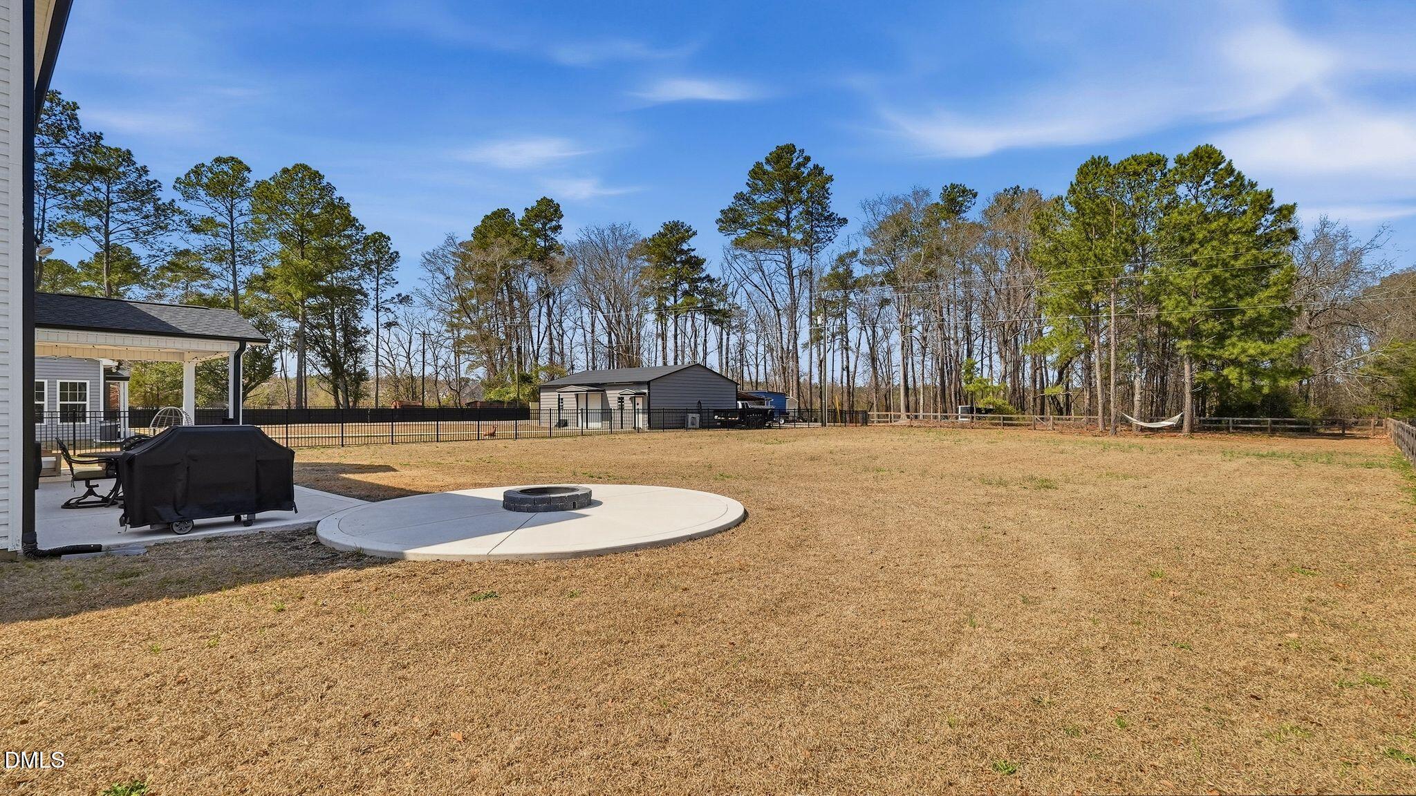 main property photo 24