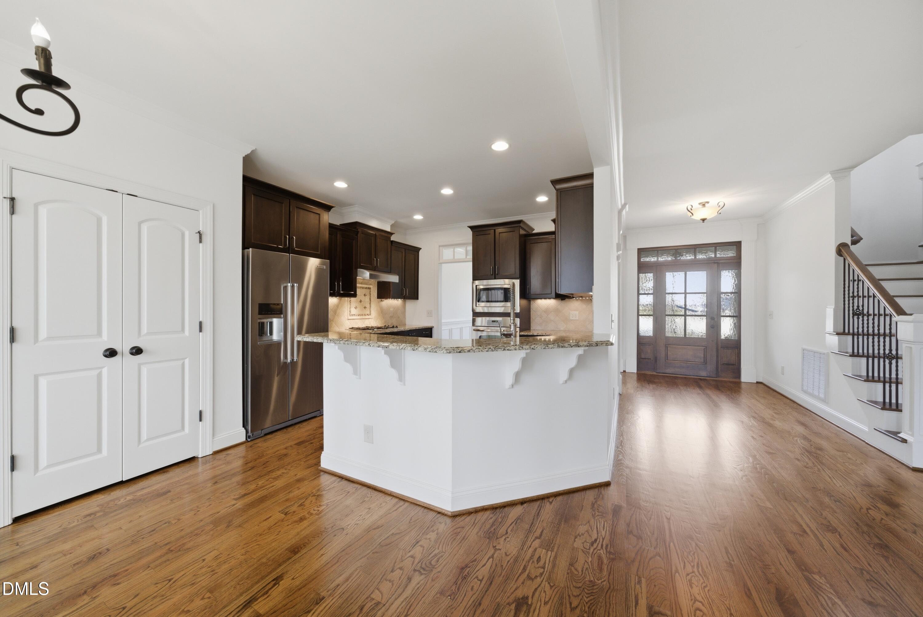 property viewer photo 13