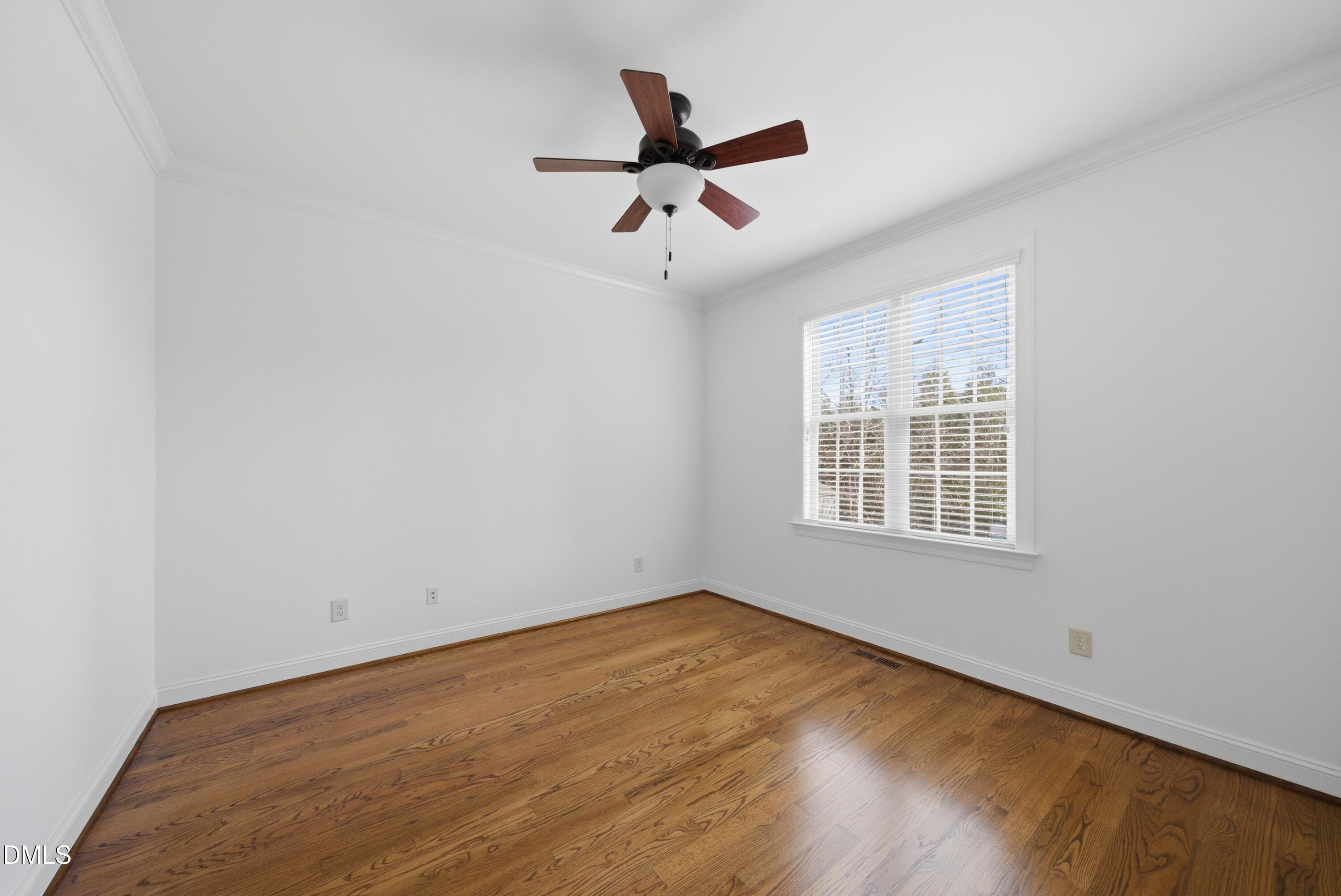 property viewer photo 22