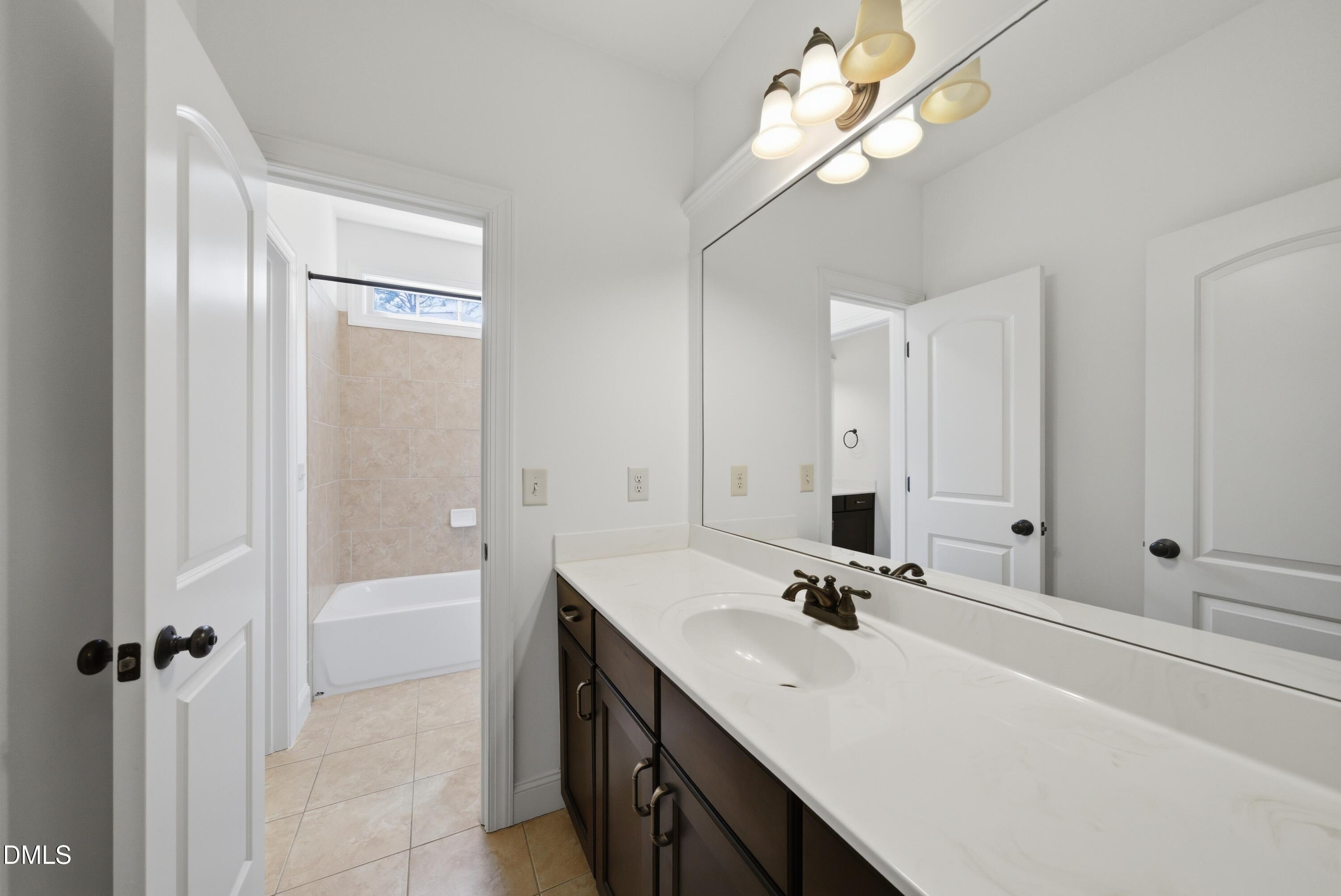 property viewer photo 24