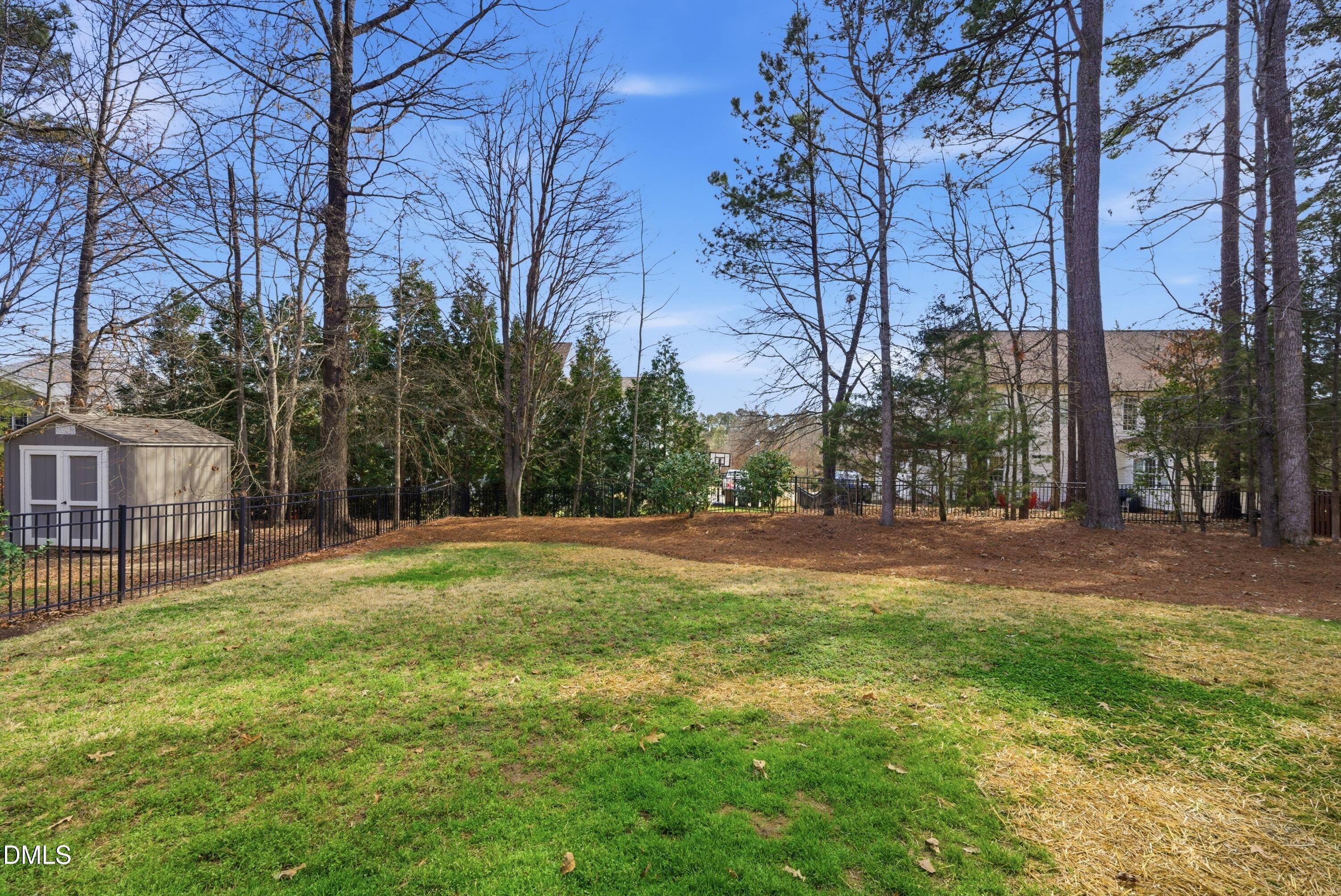 property viewer photo 33