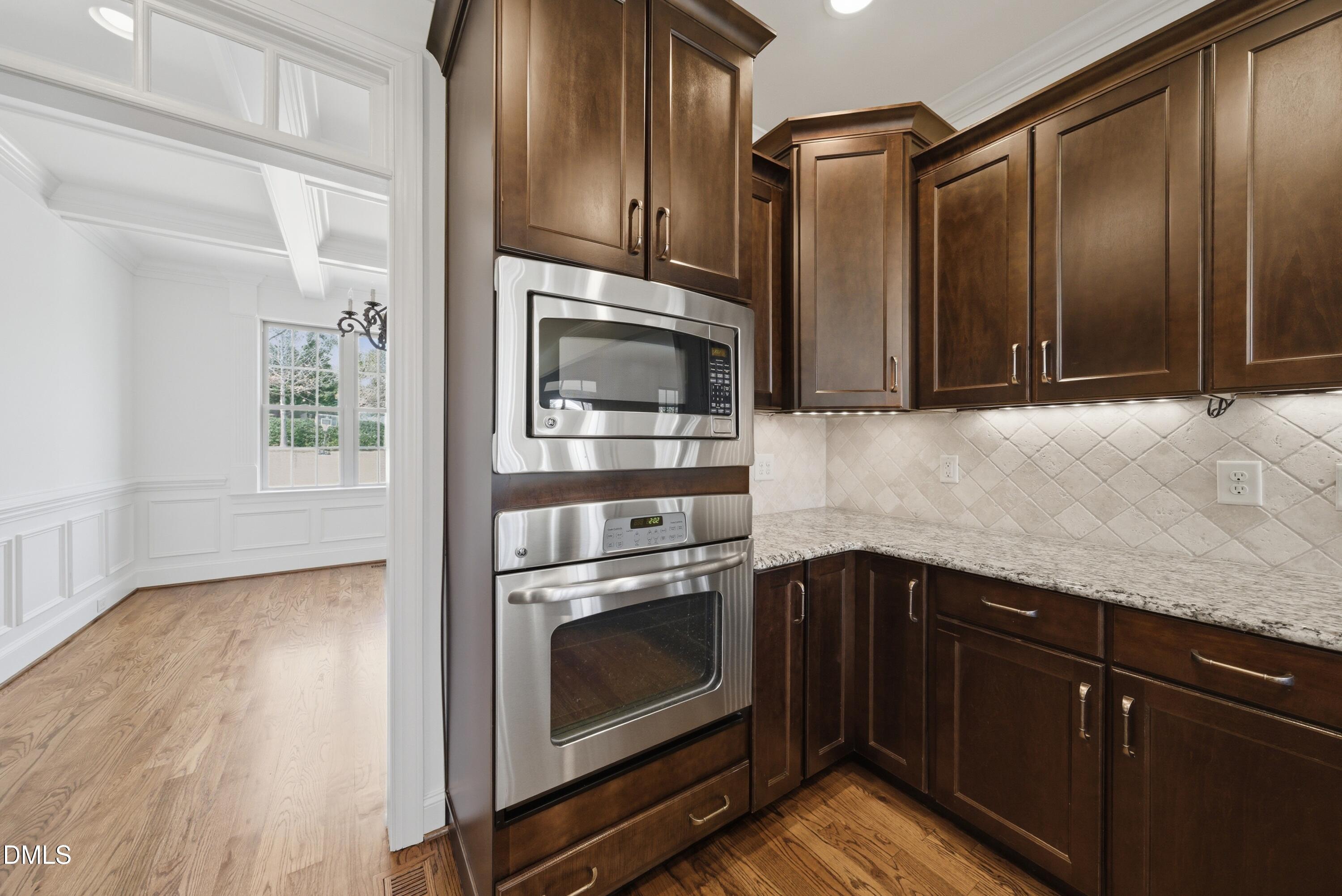 property viewer photo 8