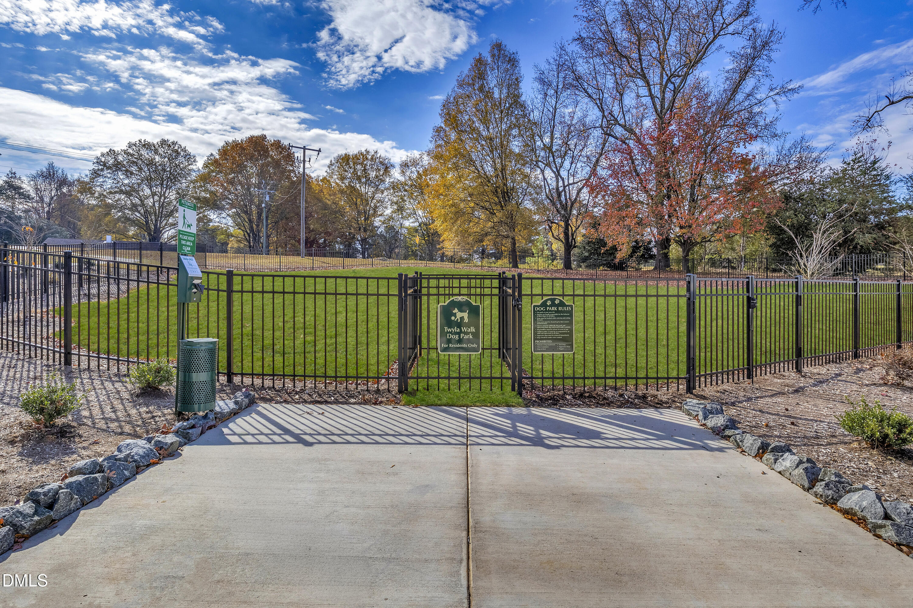 main property photo 22