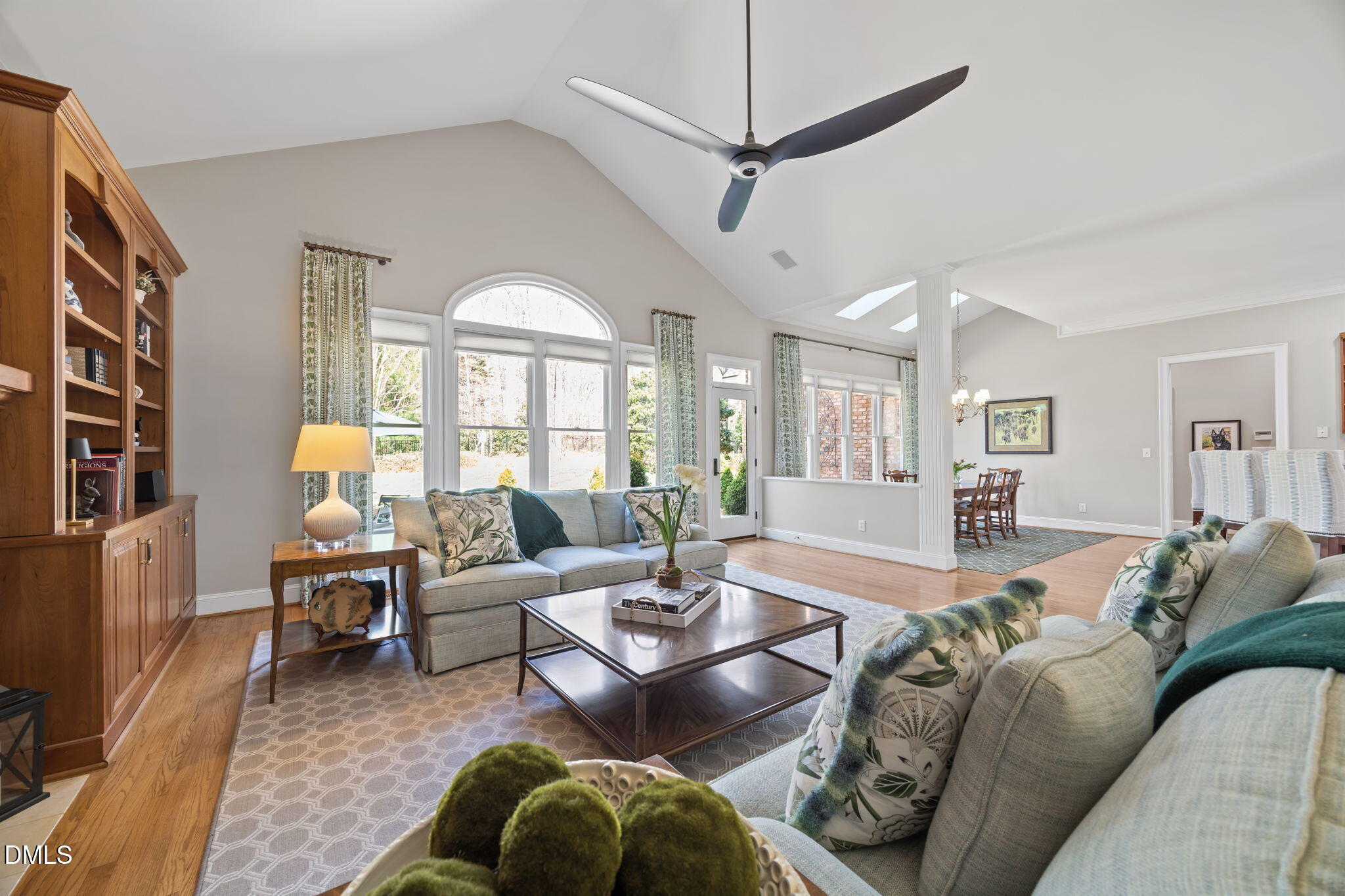property viewer photo 10